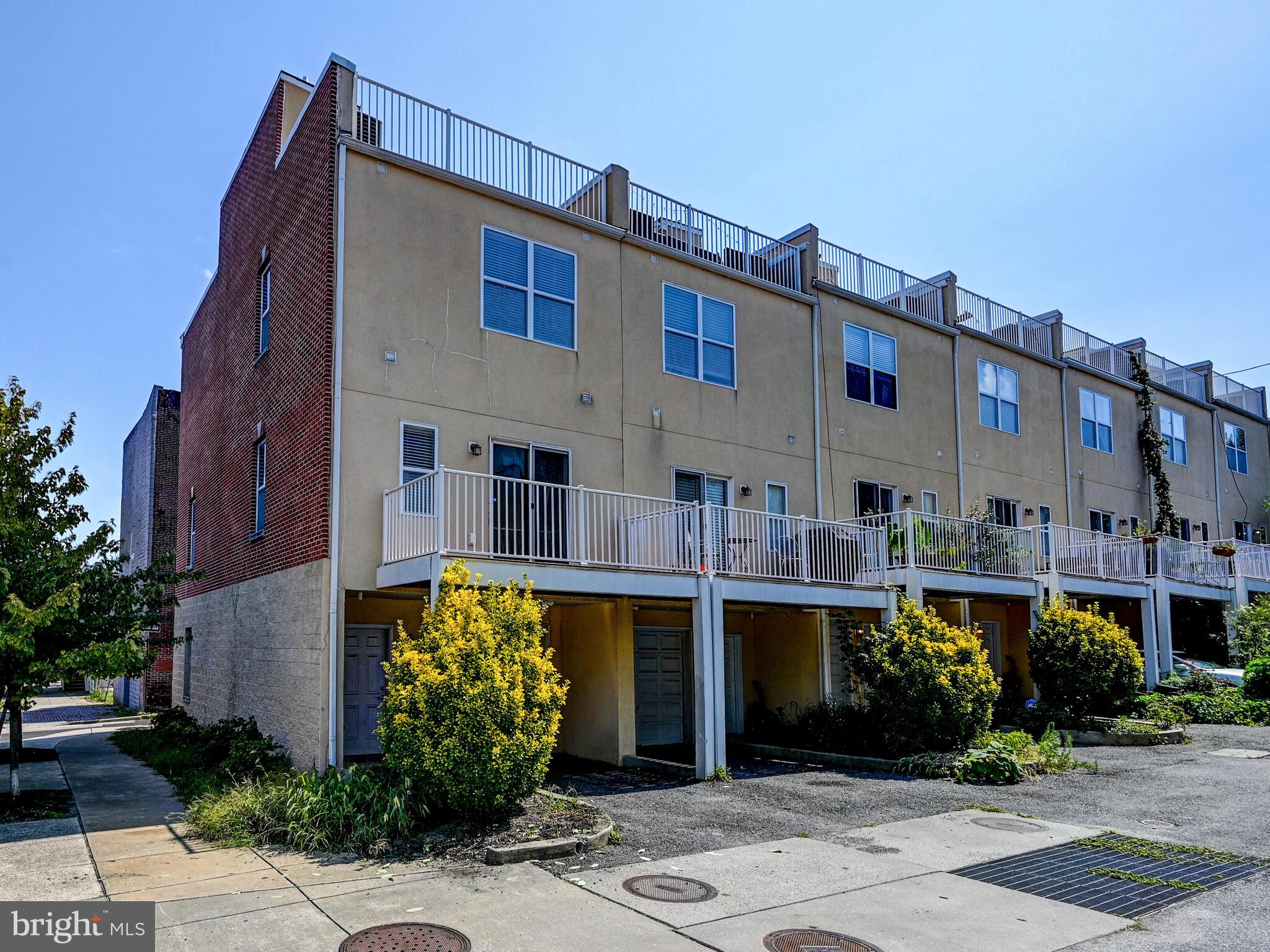 144 N Duncan St
