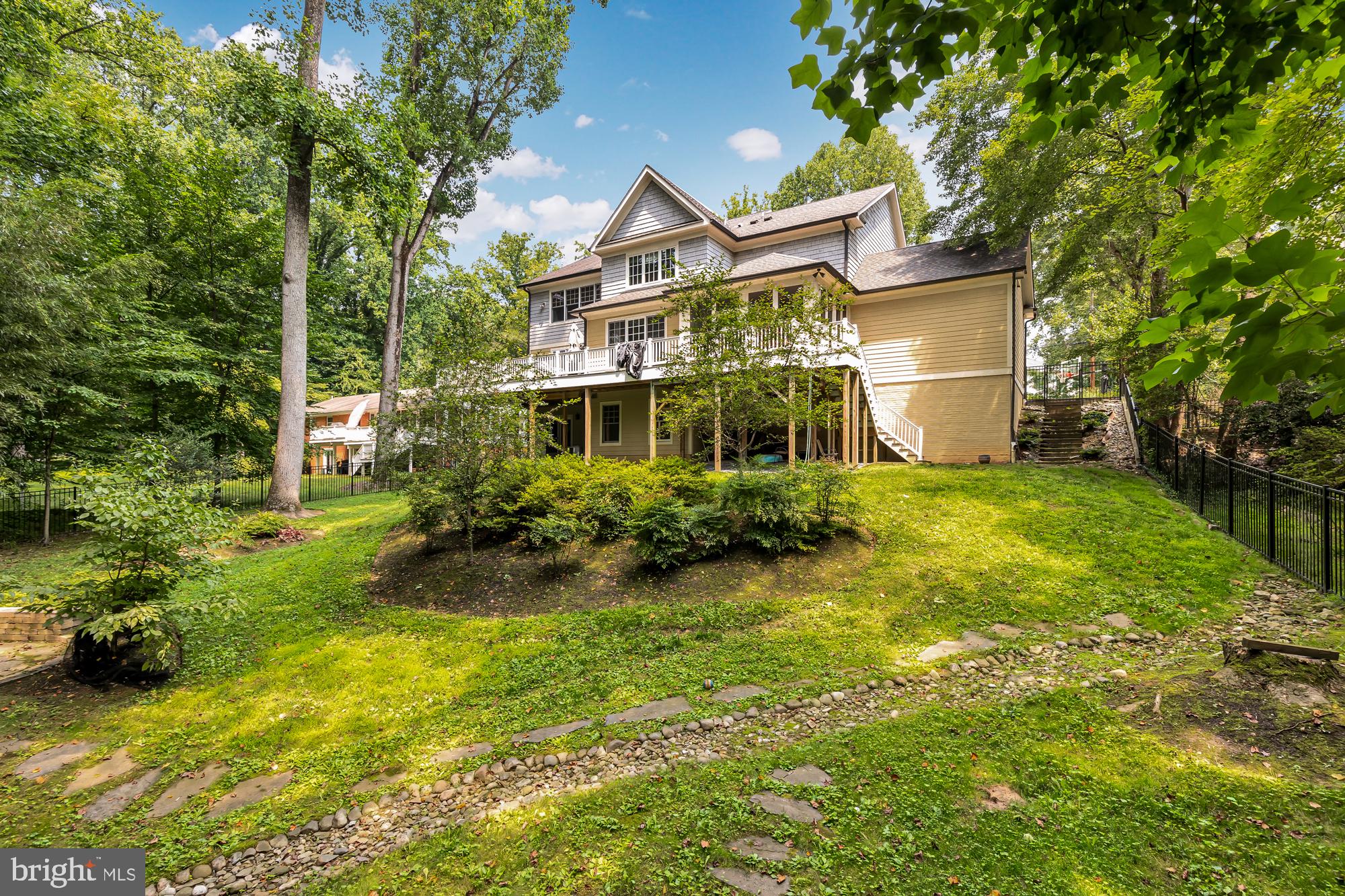 7904 CARTERET ROAD