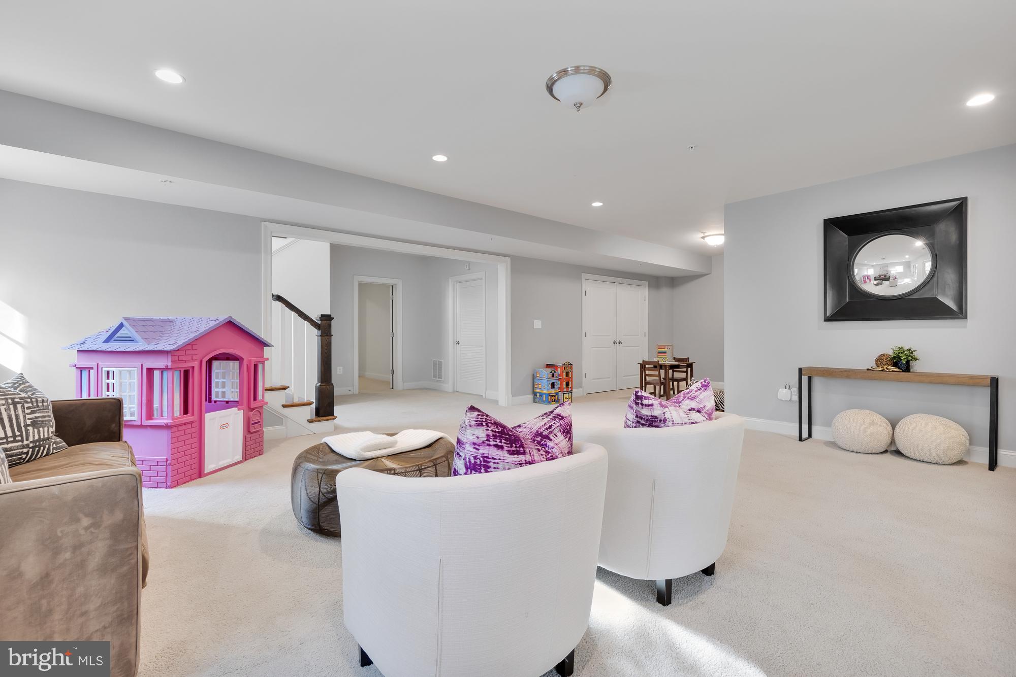7904 CARTERET ROAD