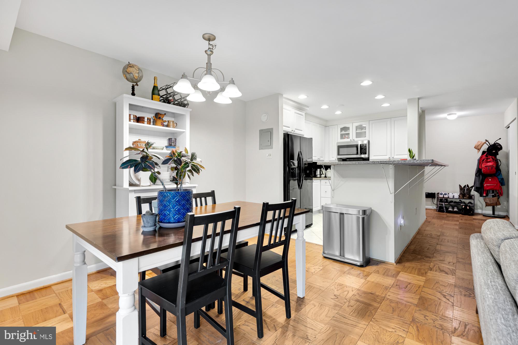575 THAYER AVENUE Unit: 205