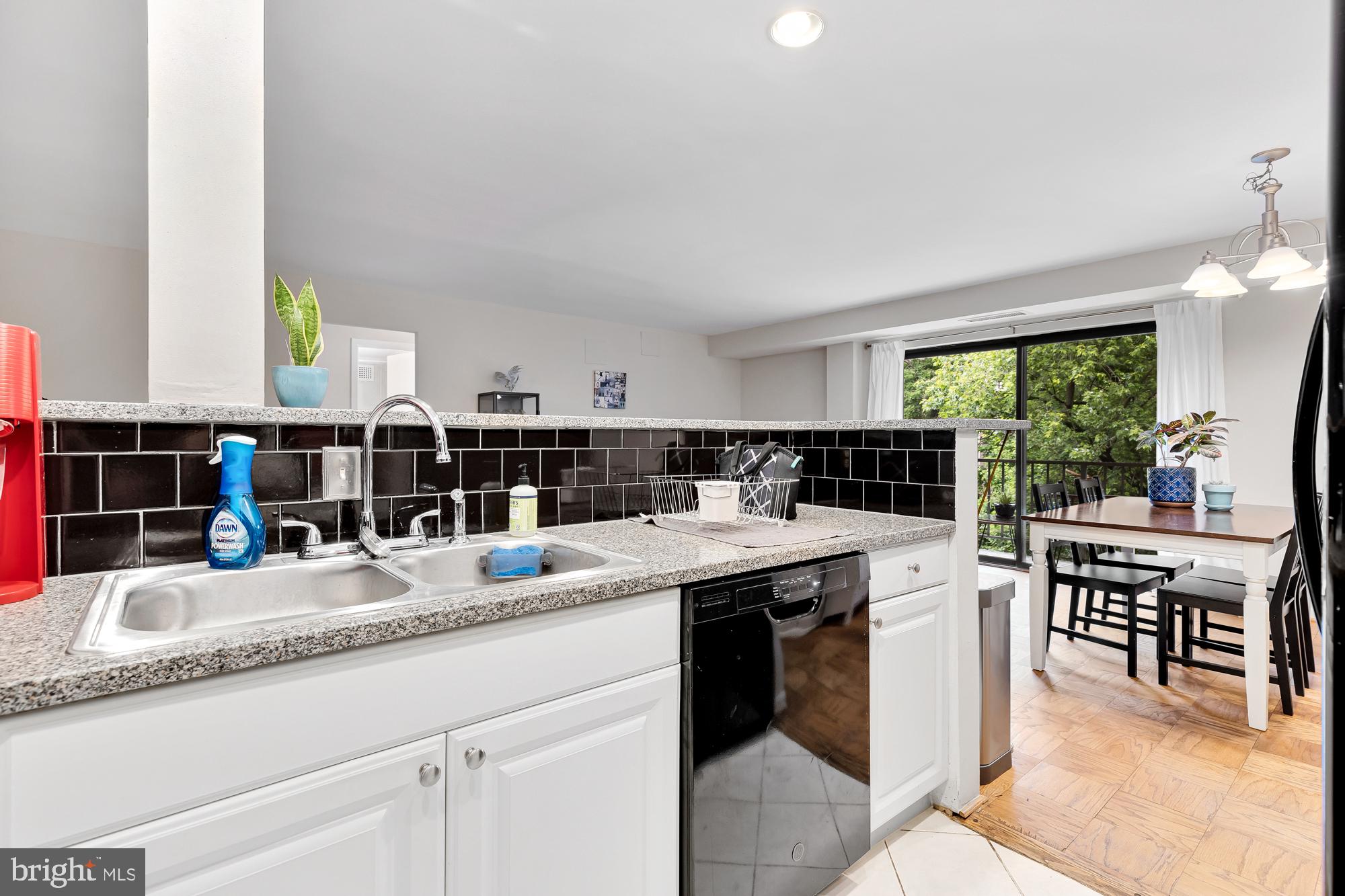 575 THAYER AVENUE Unit: 205