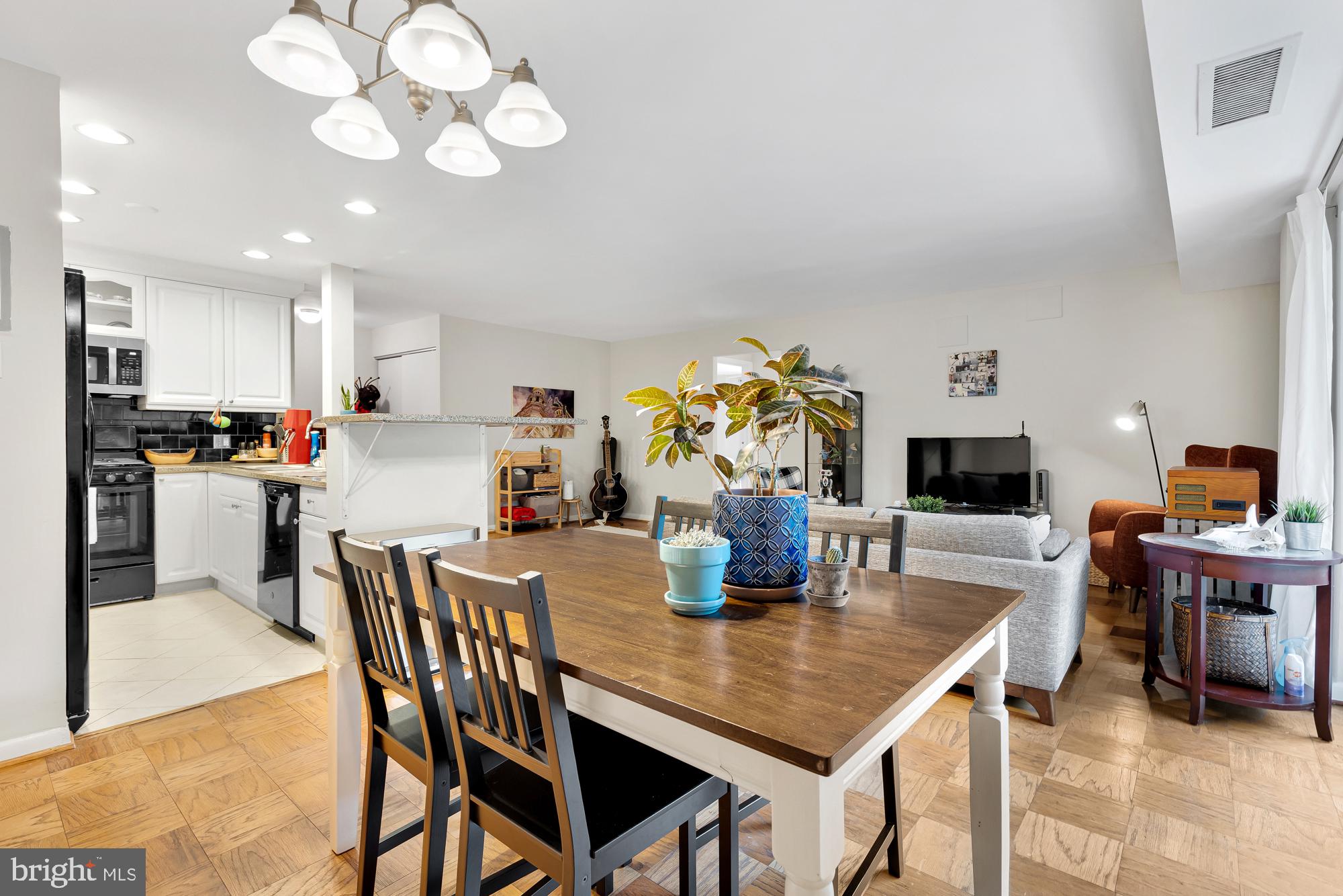 575 THAYER AVENUE Unit: 205