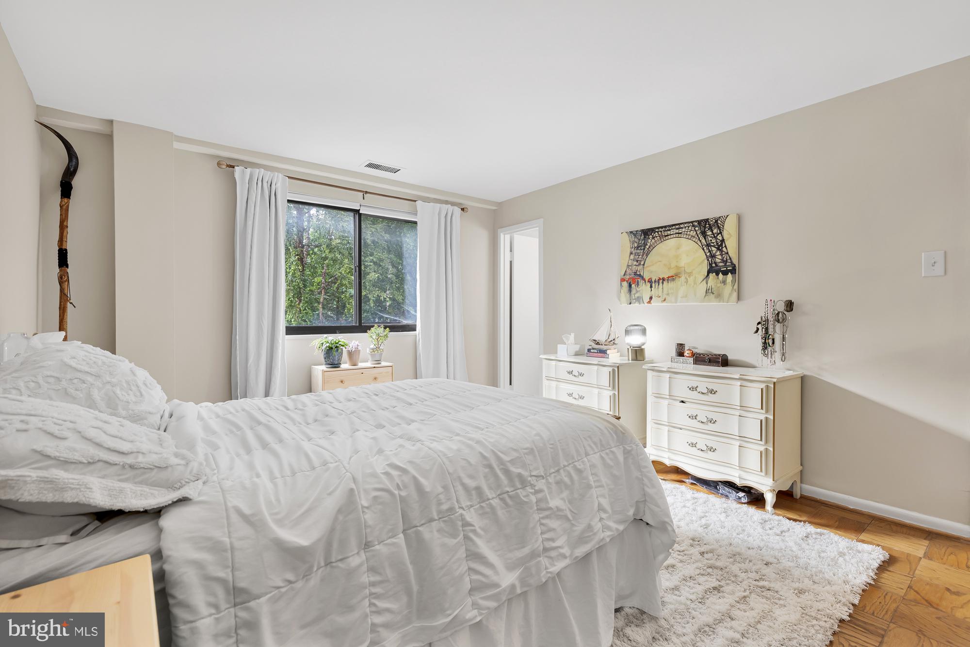 575 THAYER AVENUE Unit: 205