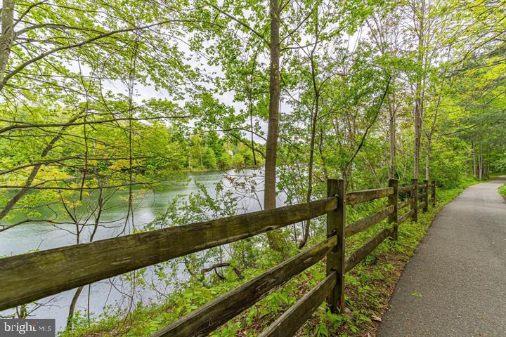 20408 Shore Harbour DRIVE Unit: 5-B