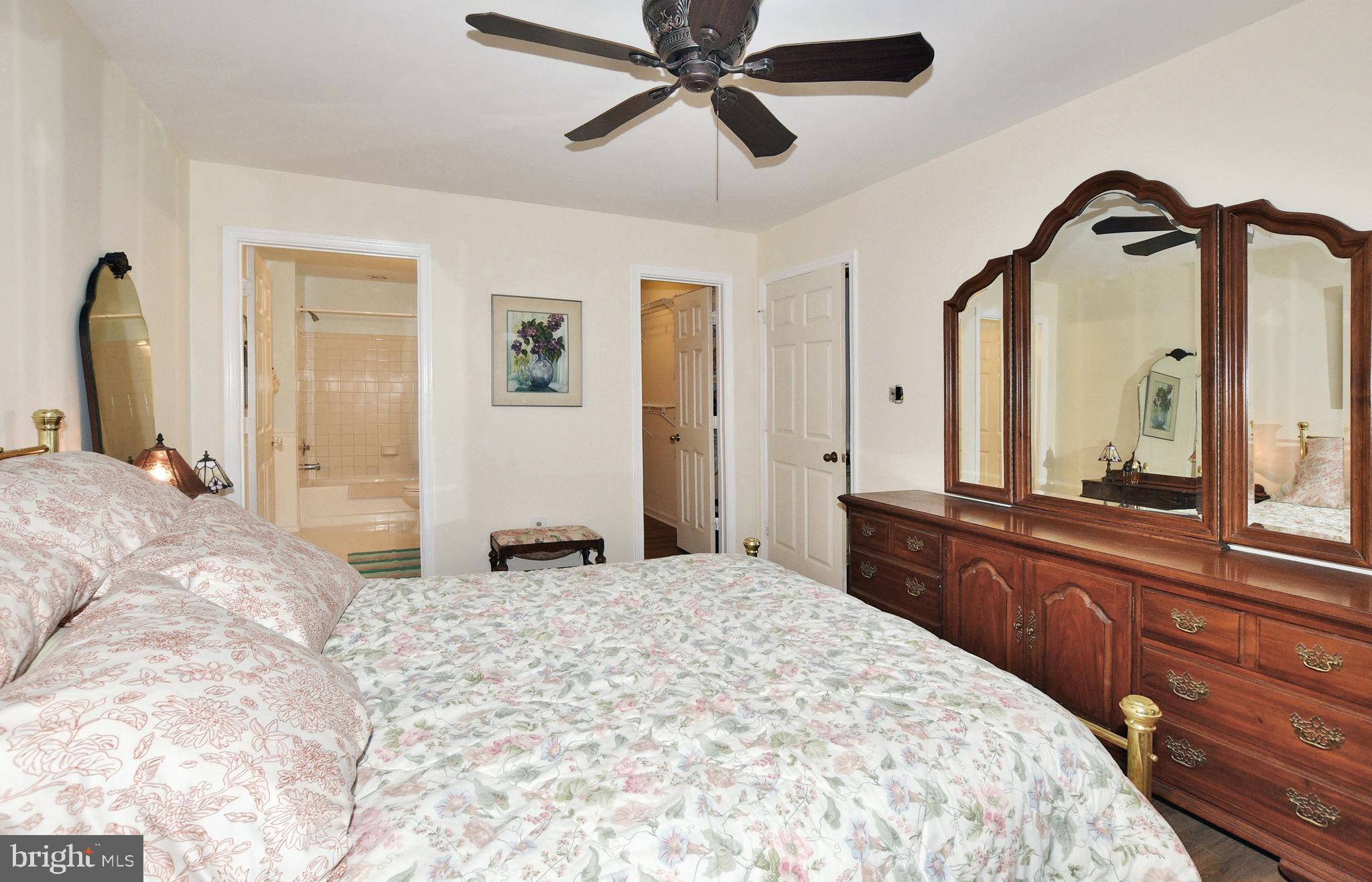 20408 Shore Harbour DRIVE Unit: 5-B