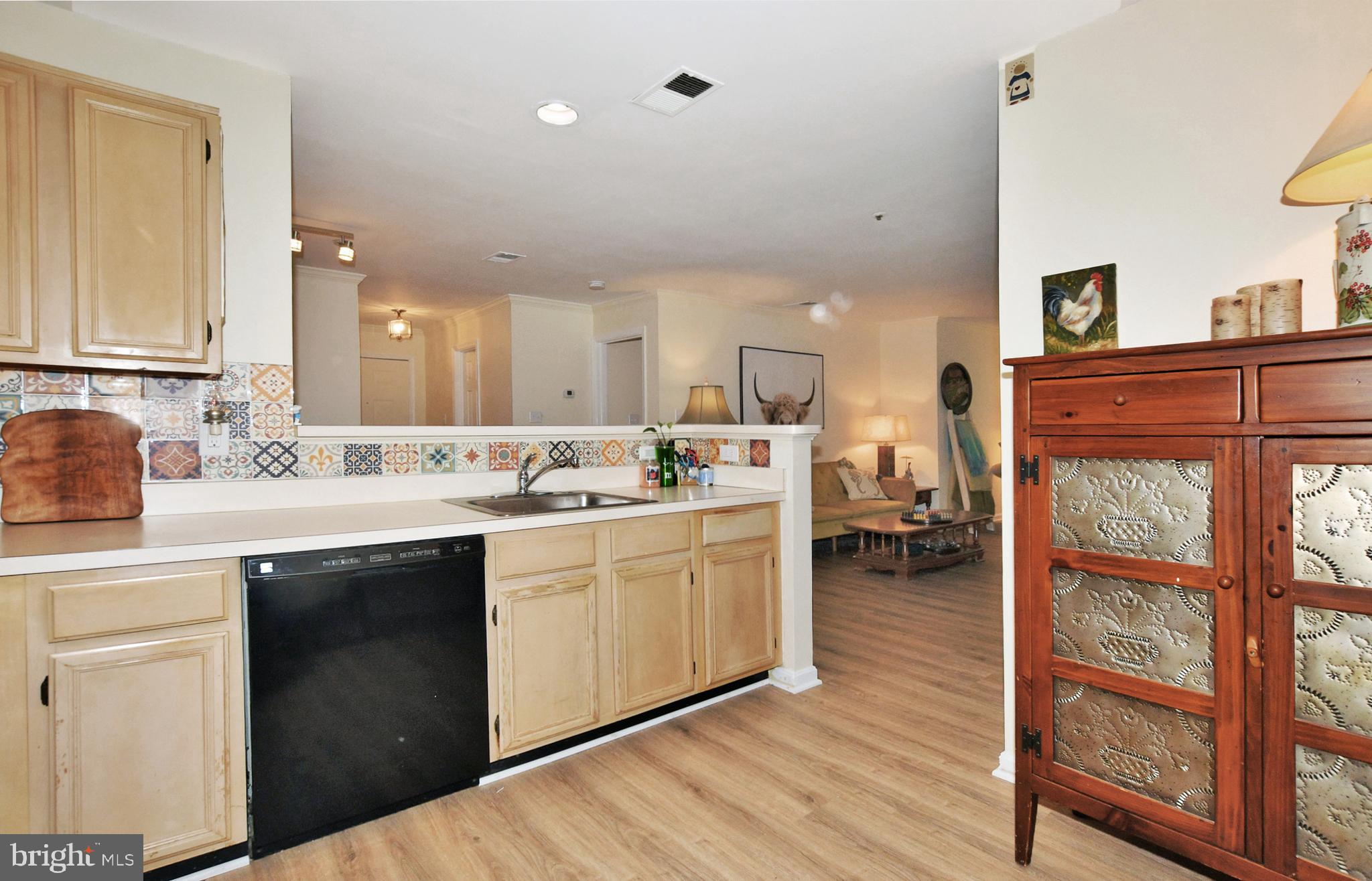 20408 Shore Harbour DRIVE Unit: 5-B