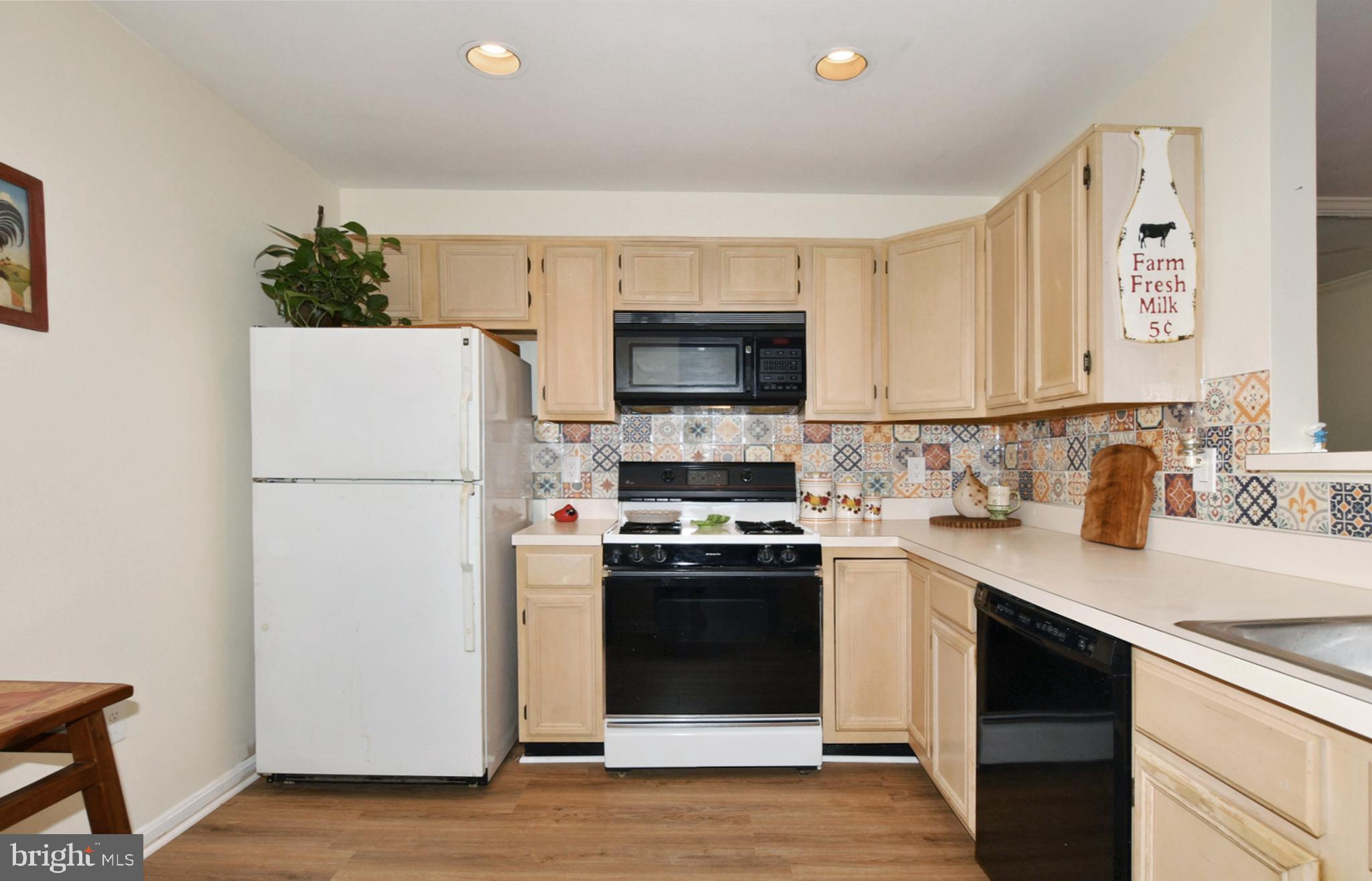 20408 Shore Harbour DRIVE Unit: 5-B