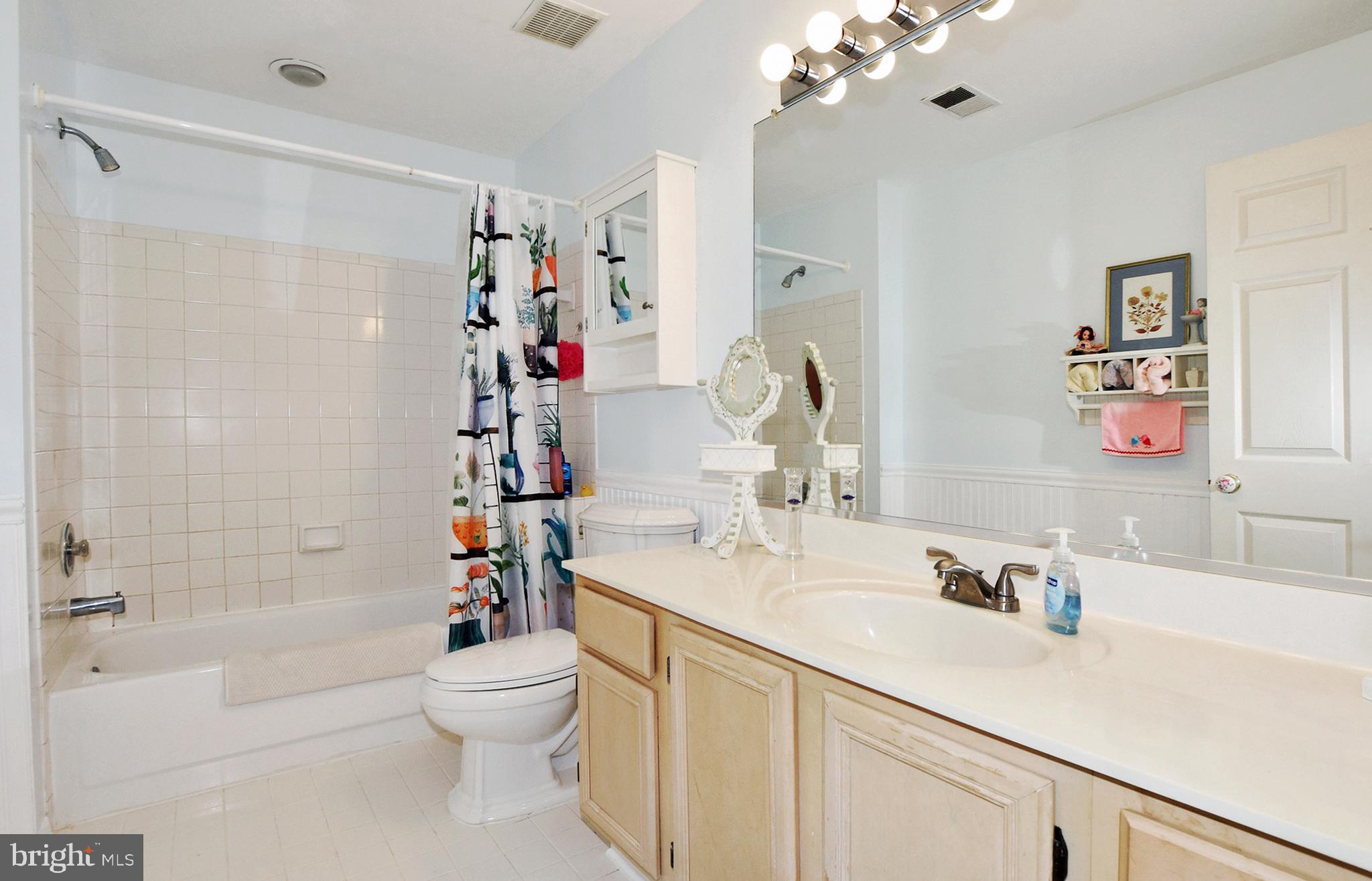 20408 Shore Harbour DRIVE Unit: 5-B