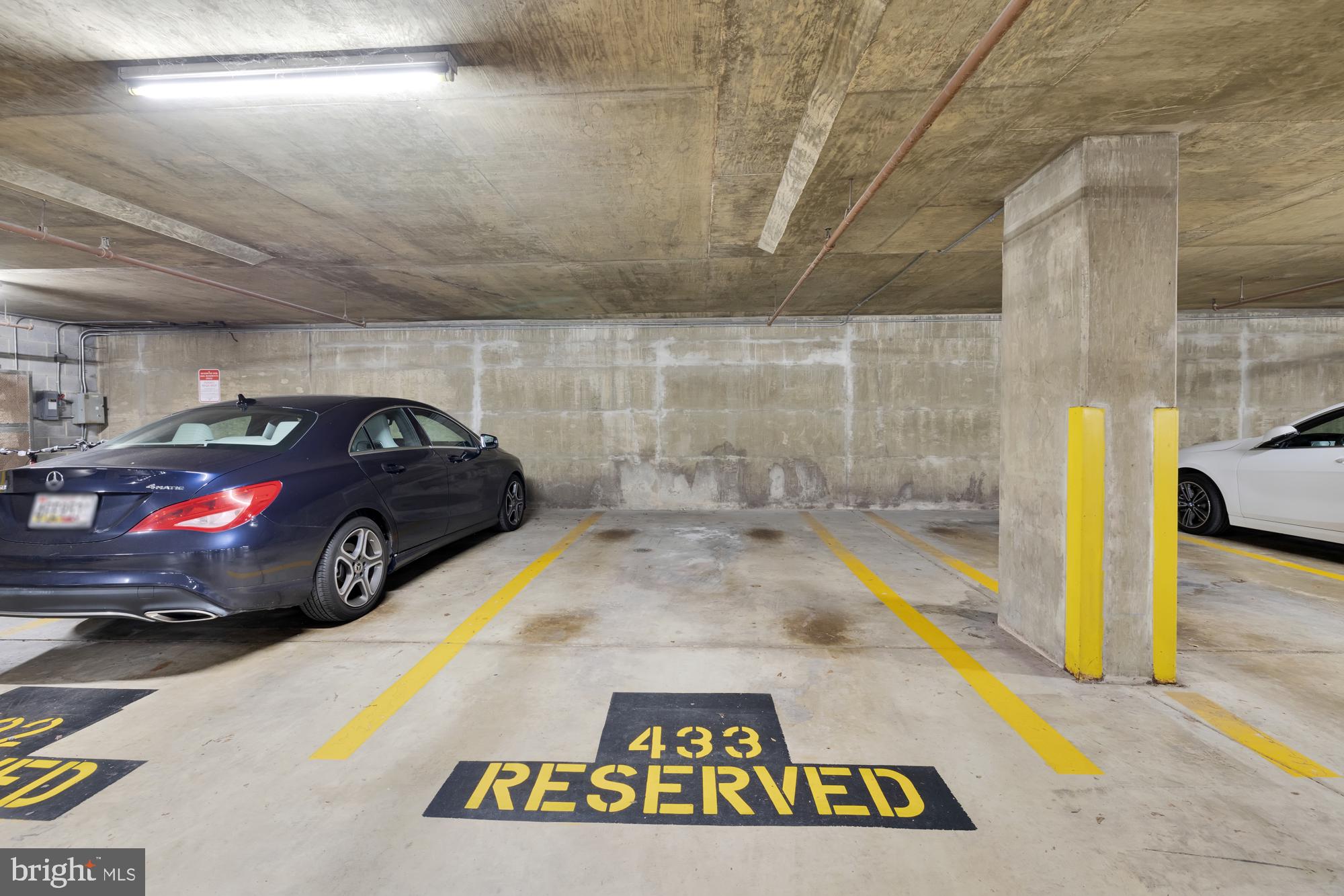 10101 Grosvenor PLACE Unit: 716