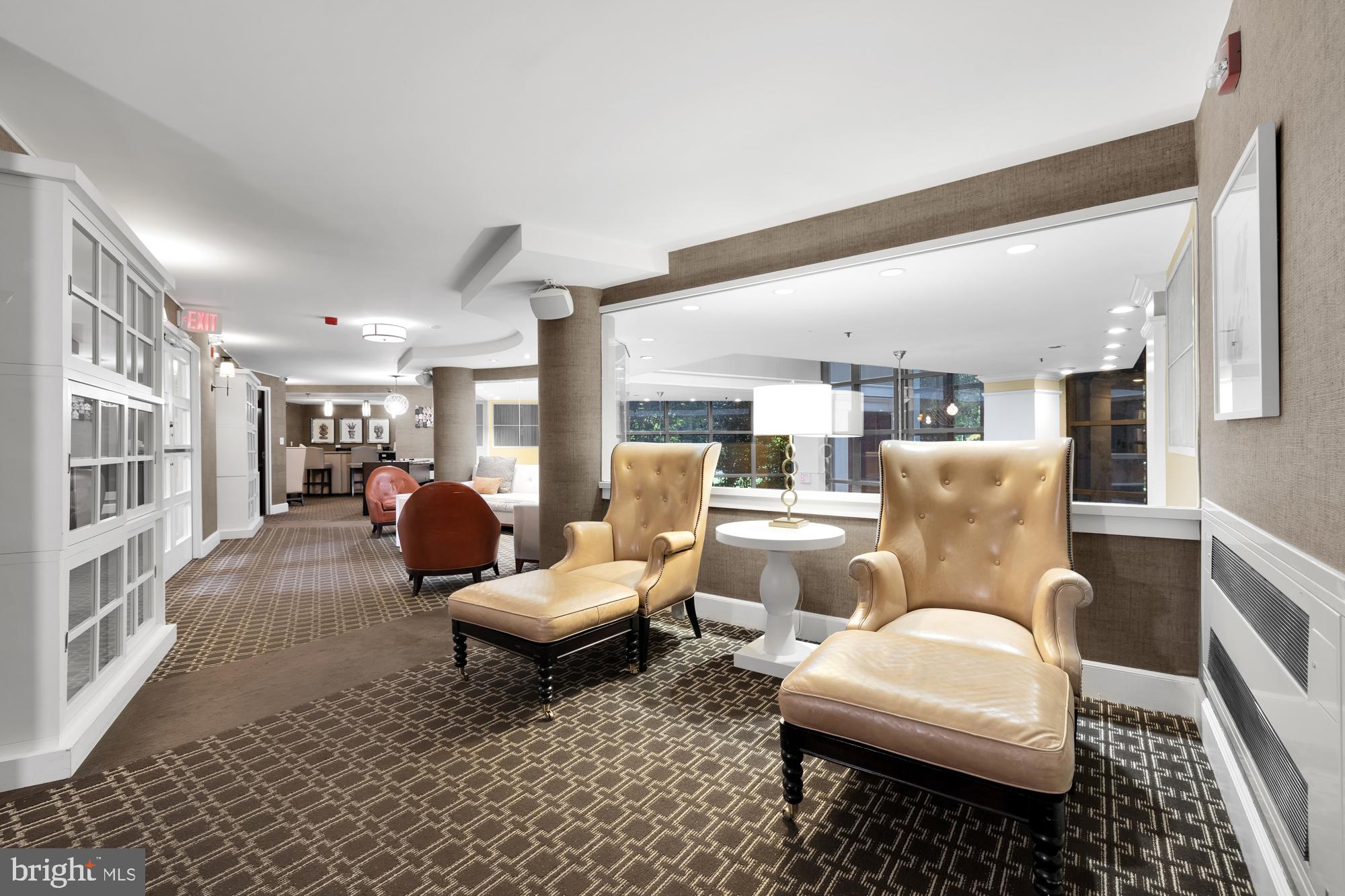 10101 Grosvenor PLACE Unit: 716