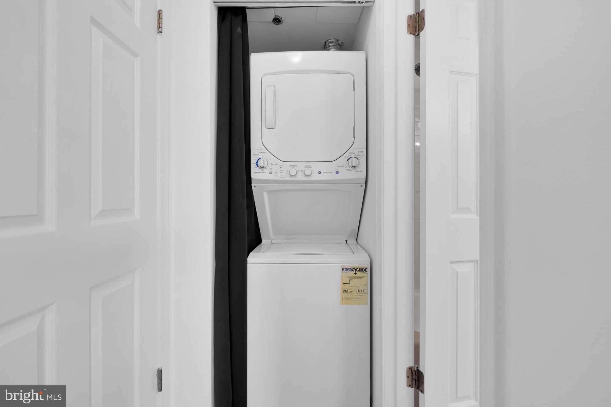 10101 Grosvenor PLACE Unit: 716