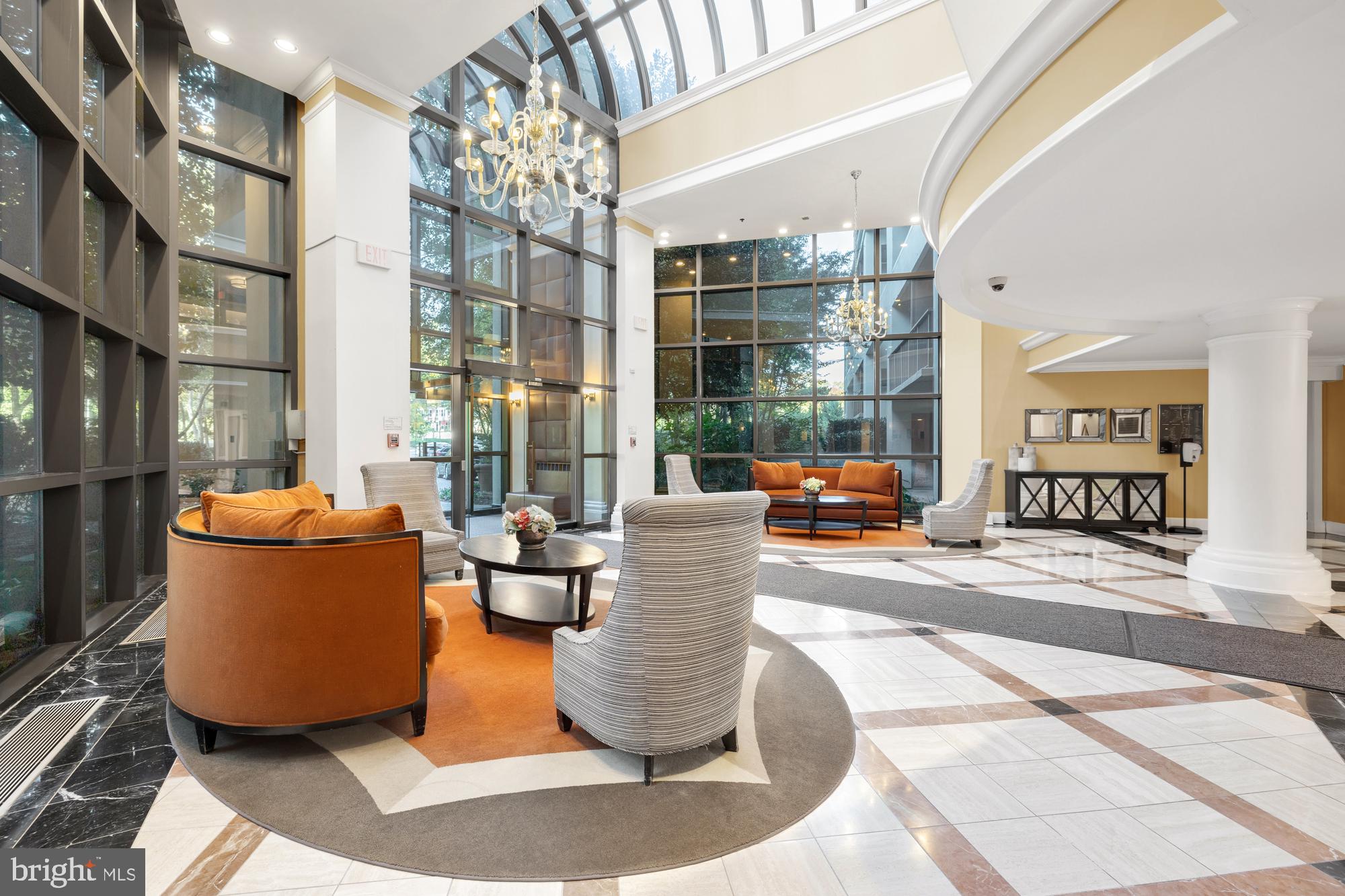 10101 Grosvenor PLACE Unit: 716
