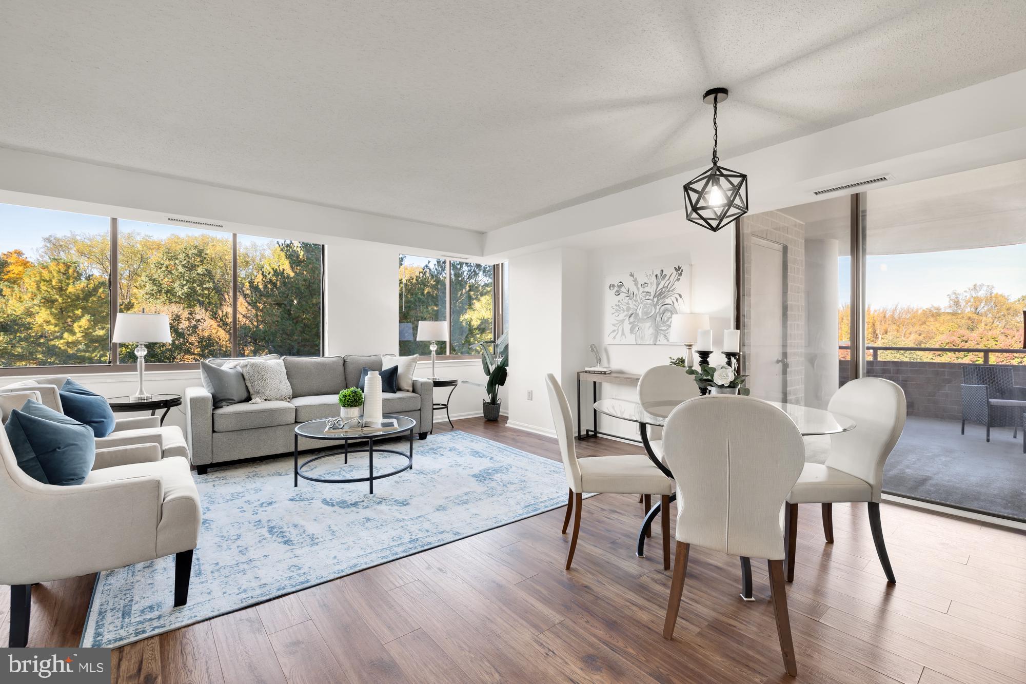 10101 Grosvenor PLACE Unit: 716