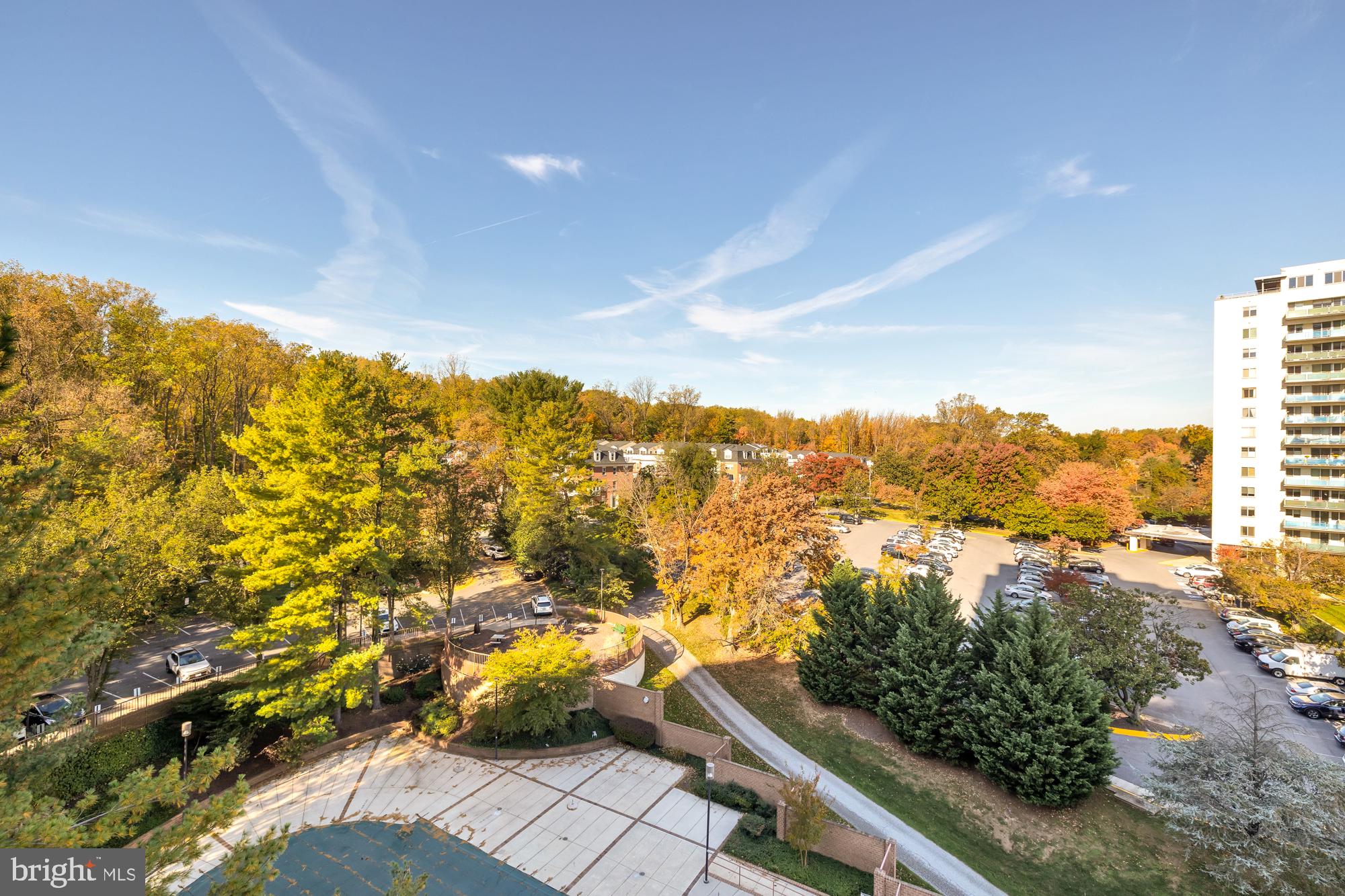 10101 Grosvenor PLACE Unit: 716
