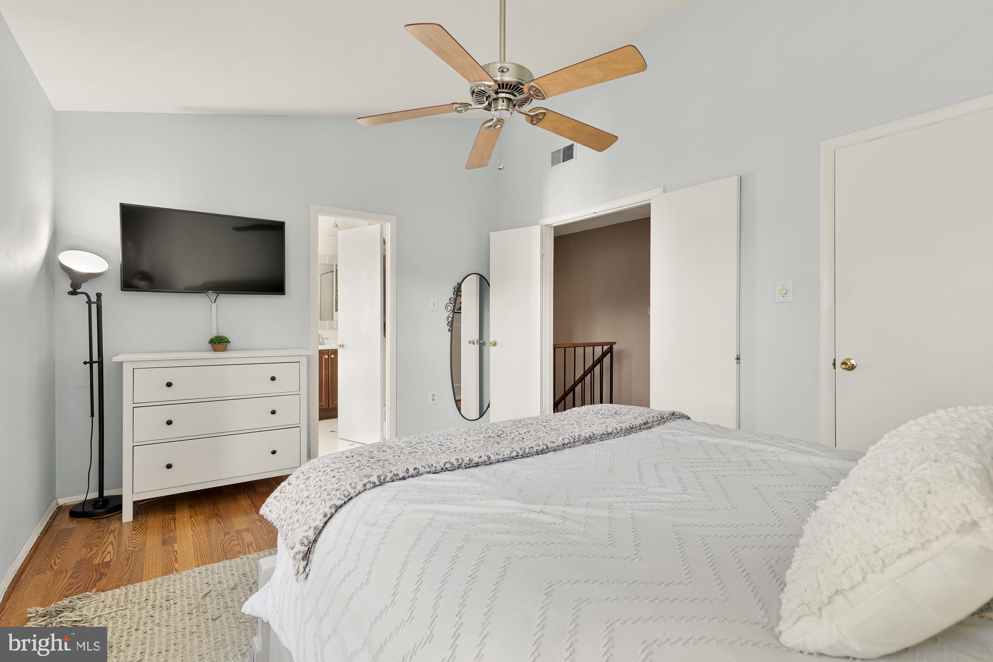 18352 Hallmark COURT