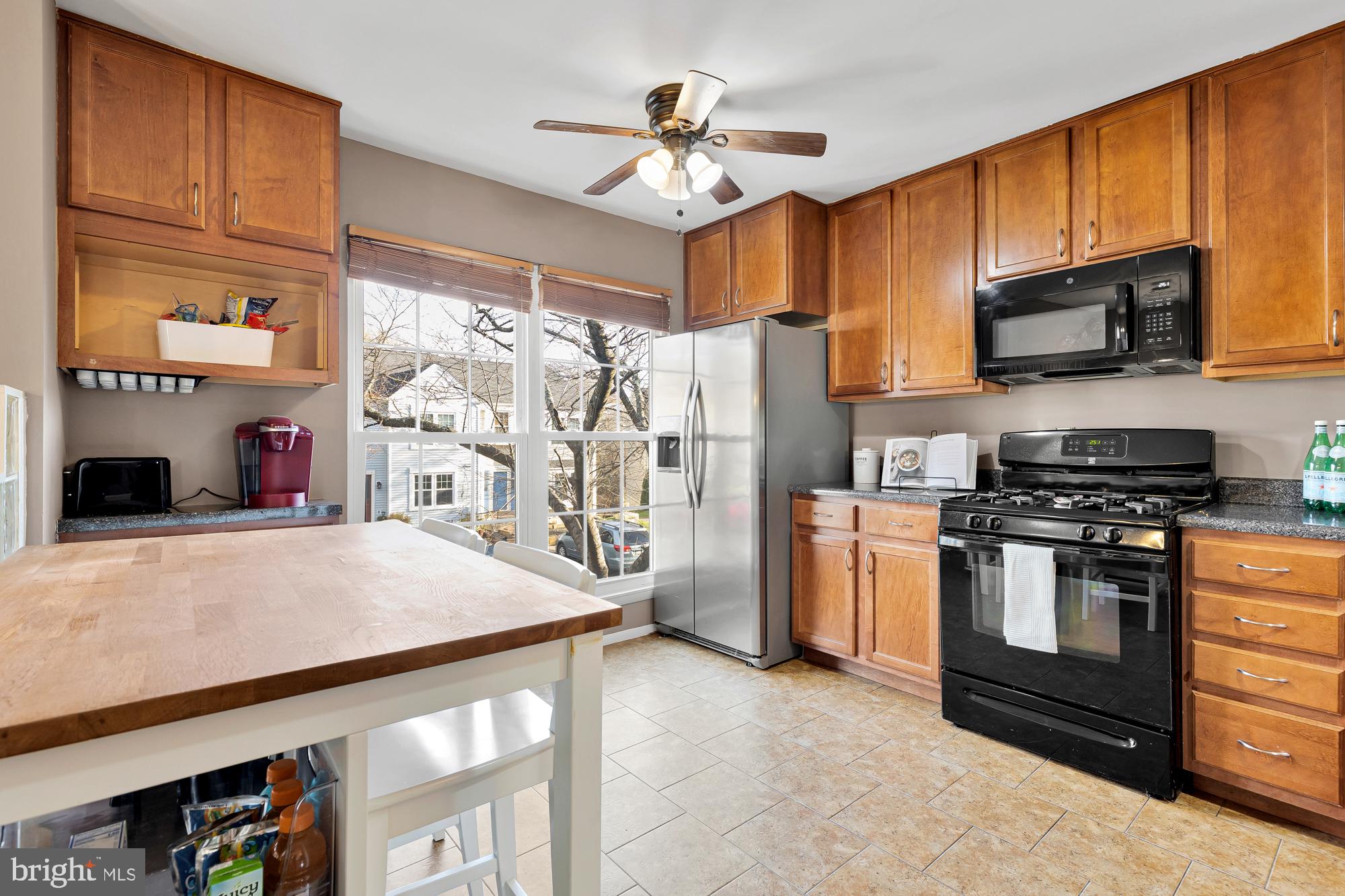 18352 Hallmark COURT