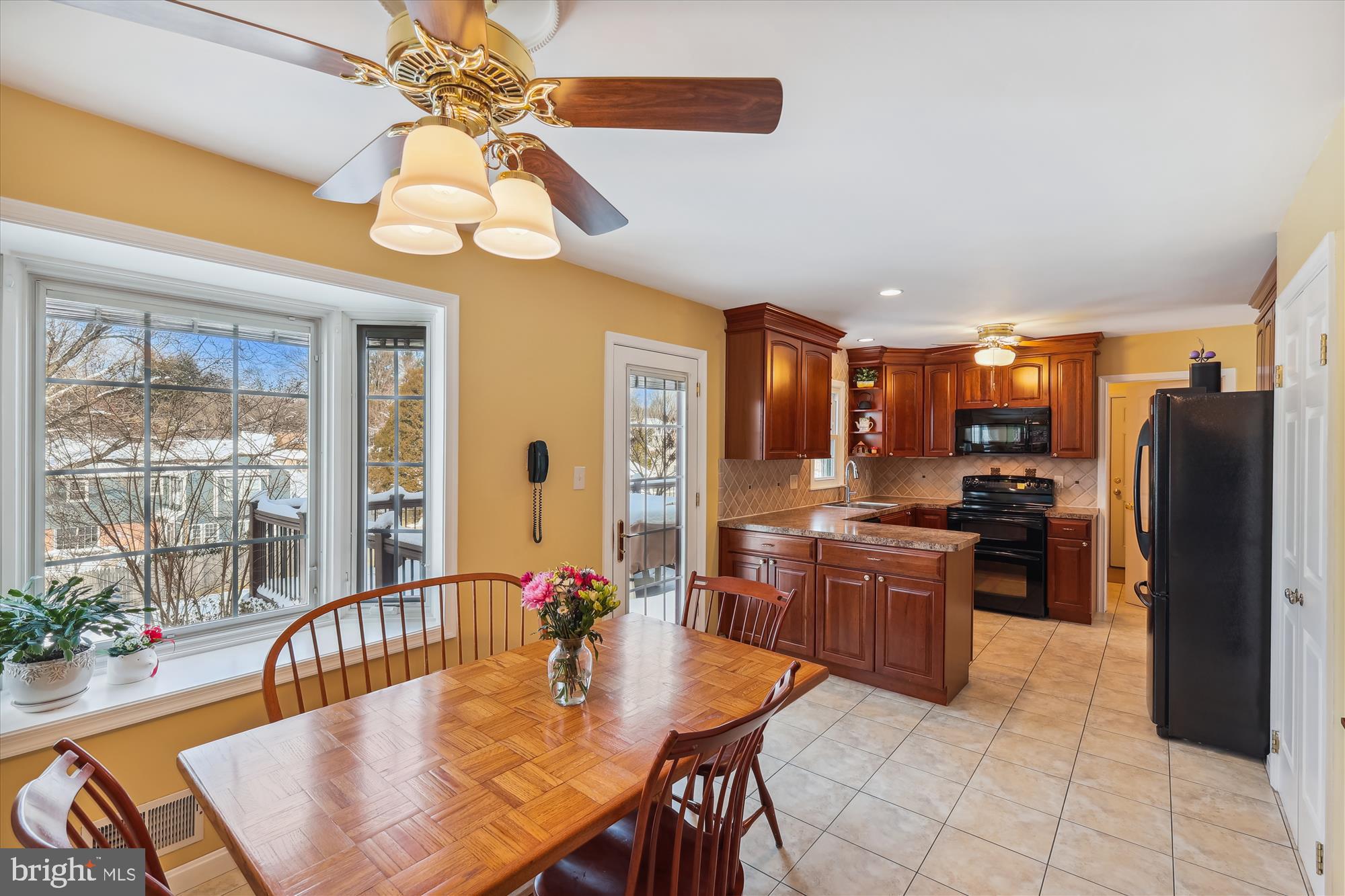 15120 Centergate Dr
