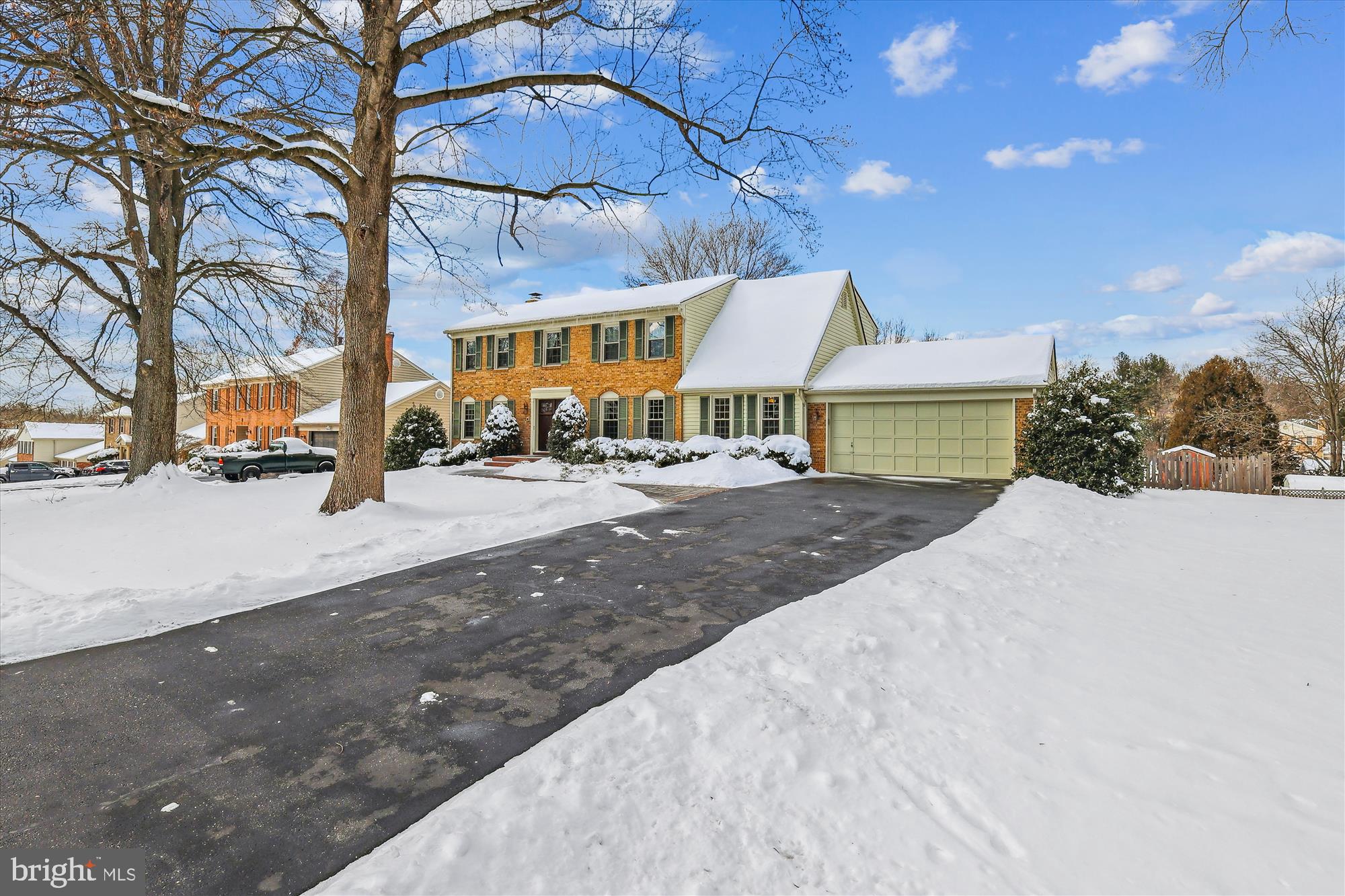 15120 Centergate Dr