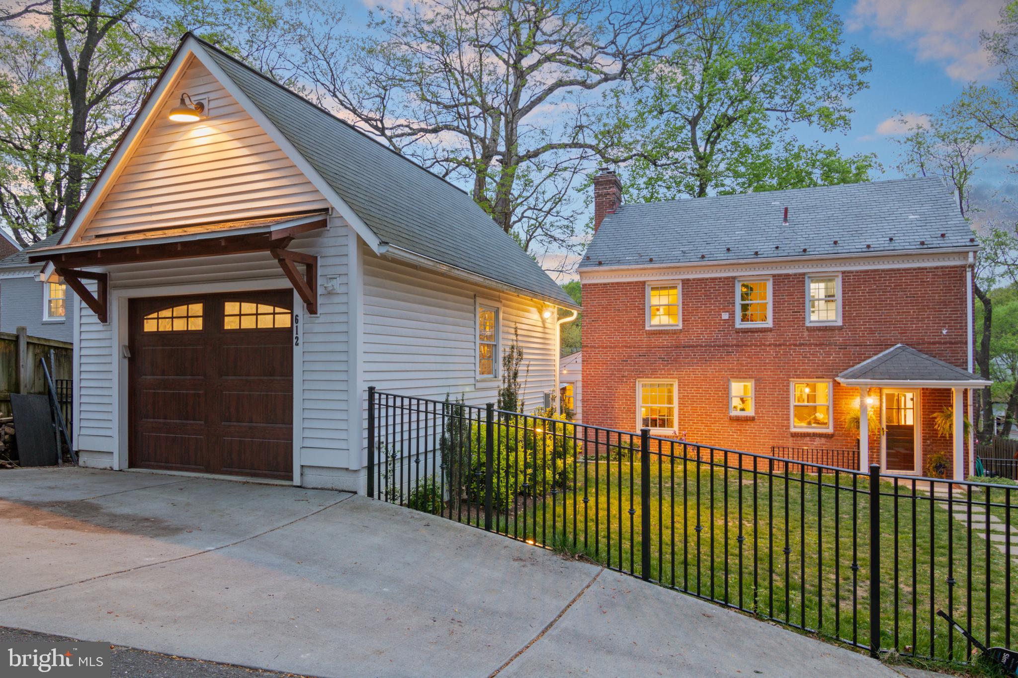 612 Ellsworth Dr