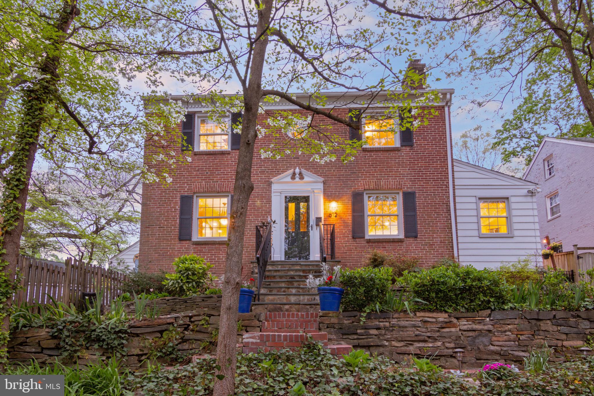 612 Ellsworth Dr