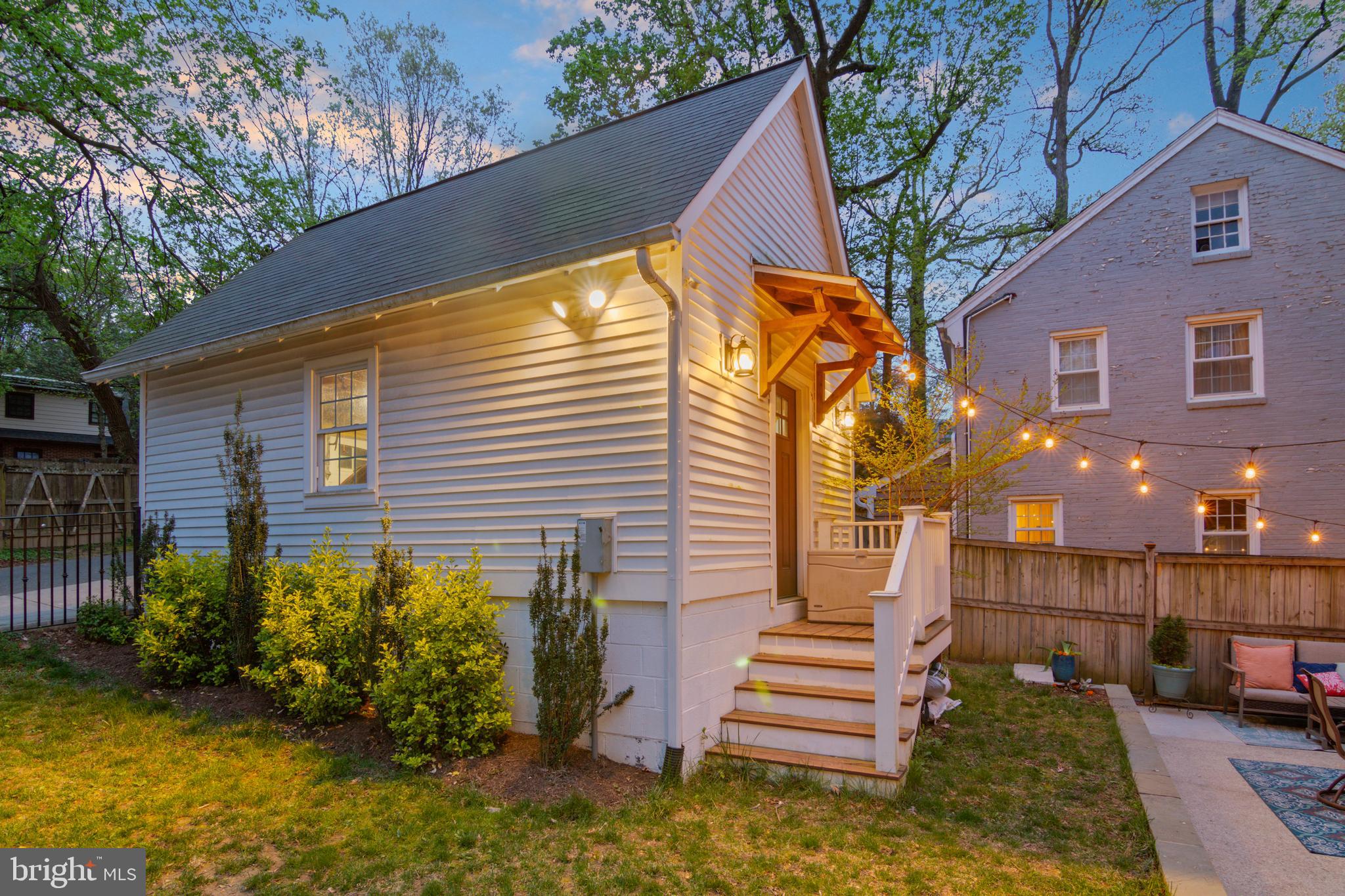 612 Ellsworth Dr
