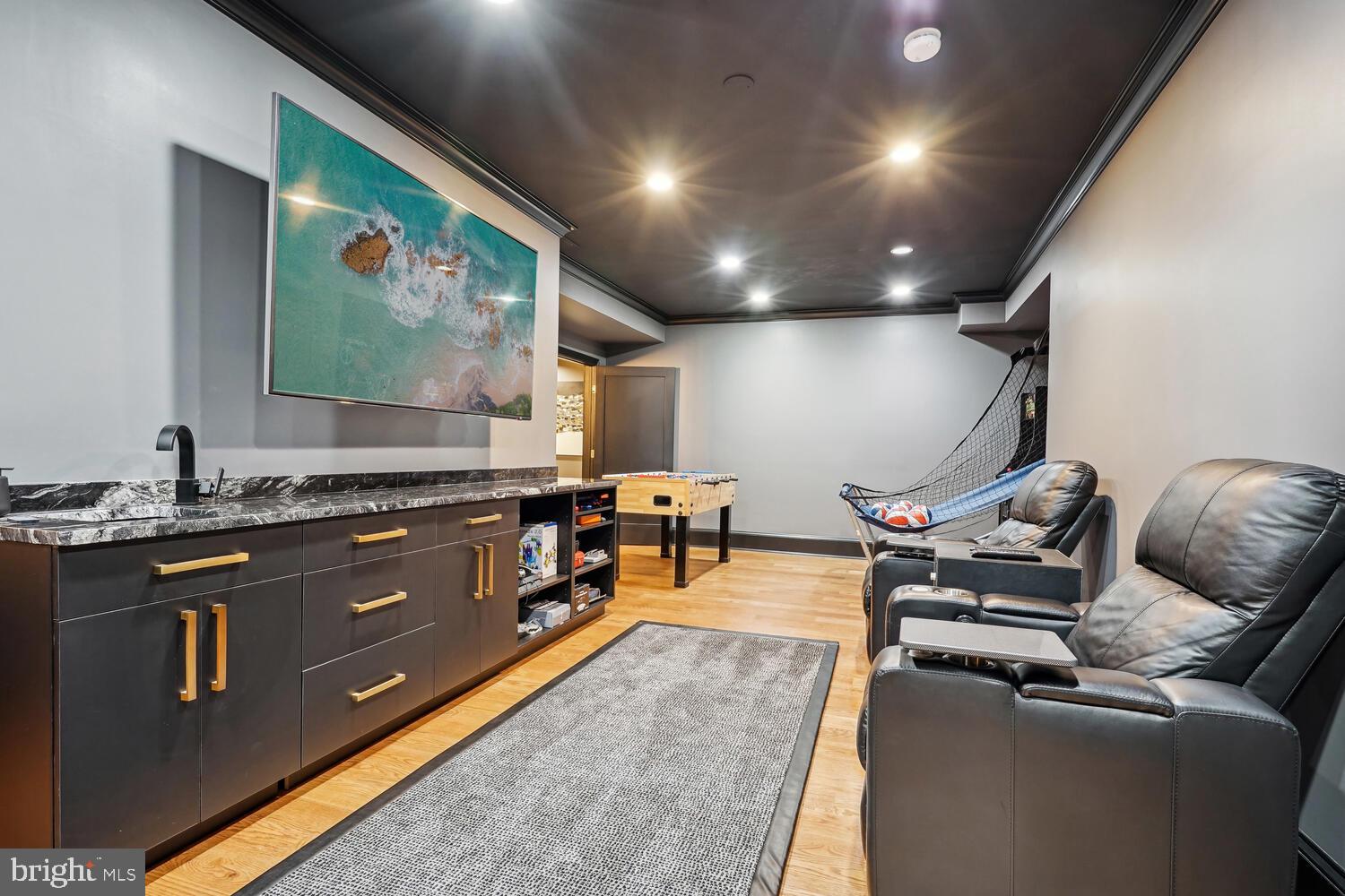 10706 Riverwood Dr