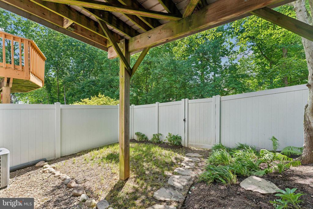 1507 Ivystone Ct