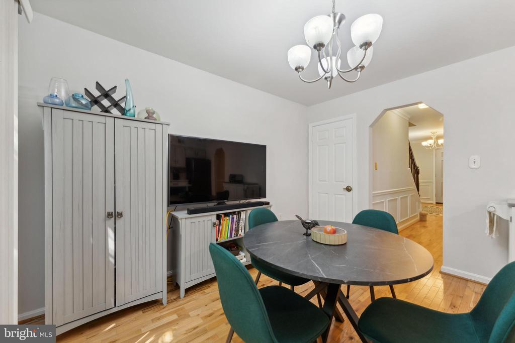 1507 Ivystone Ct