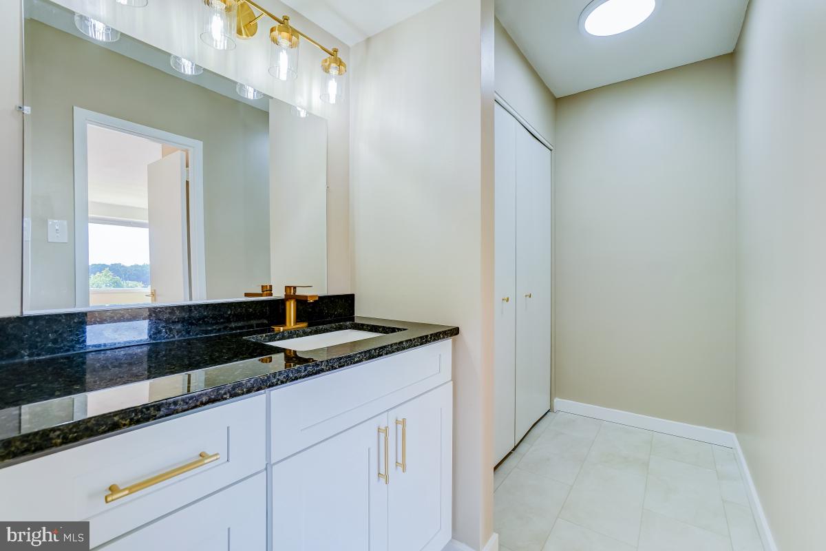 4515 Willard Ave #909s