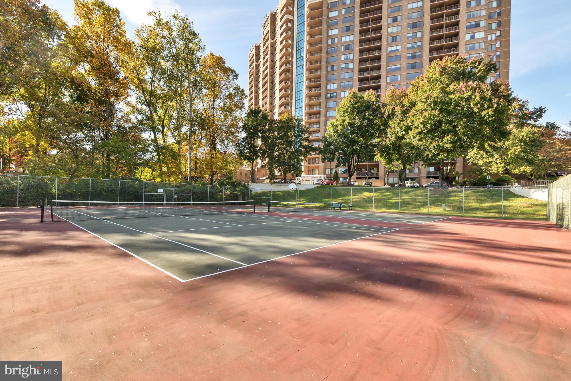 10101 Grosvenor Pl #1604