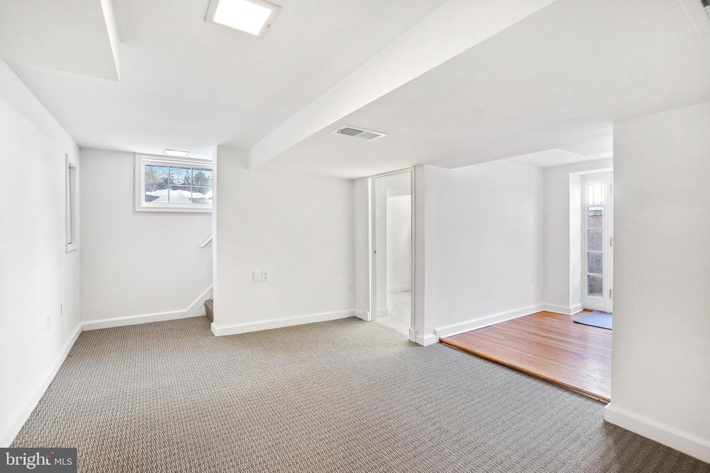 2707 Harmon Rd