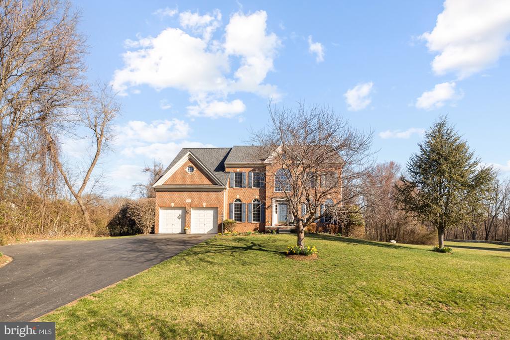 7025 Cypress Hill Dr