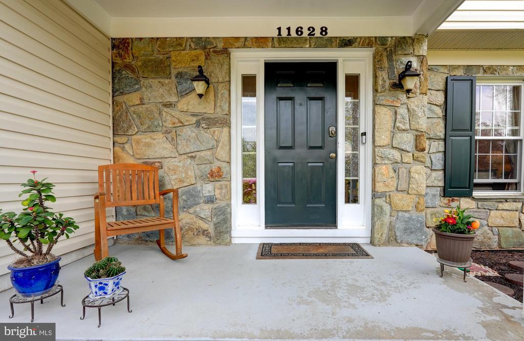 11628 Paramus Dr
