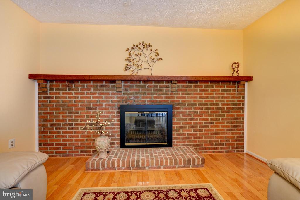 11628 Paramus Dr