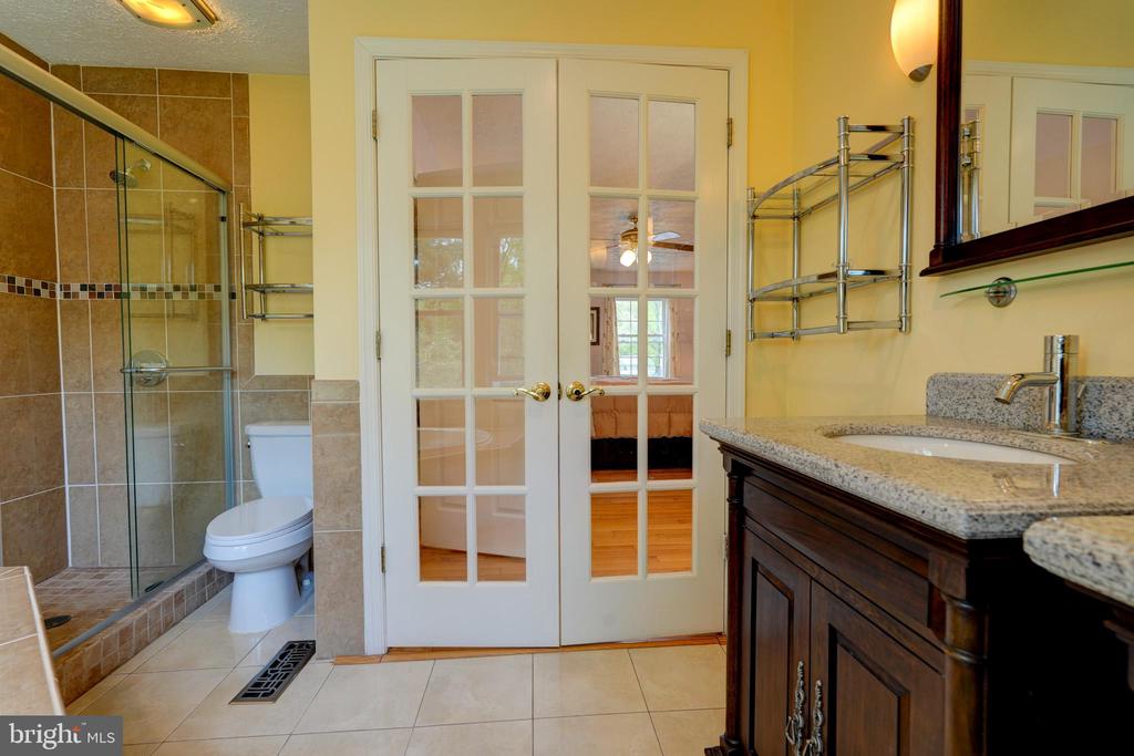 11628 Paramus Dr