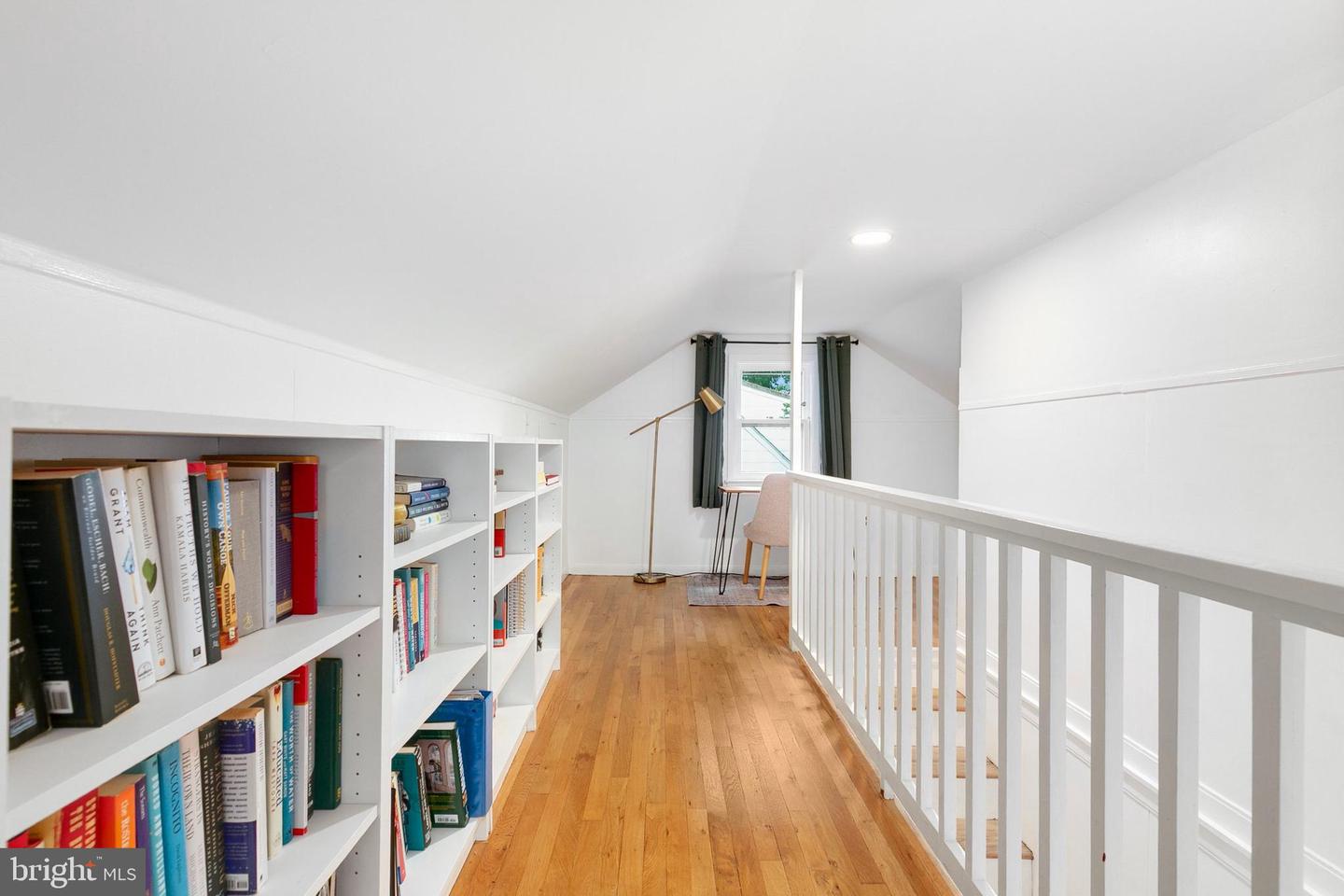 220 Grant Ave