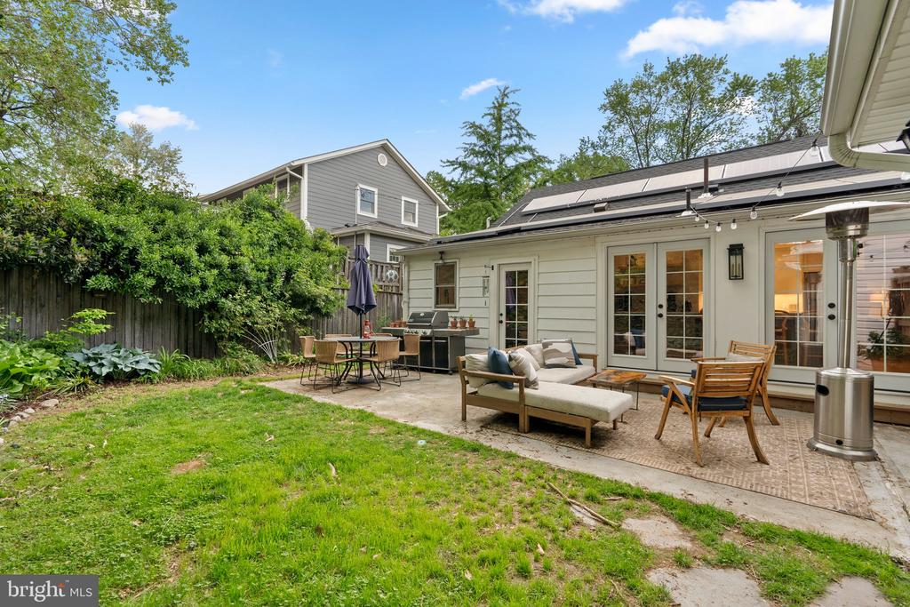 220 Grant Ave