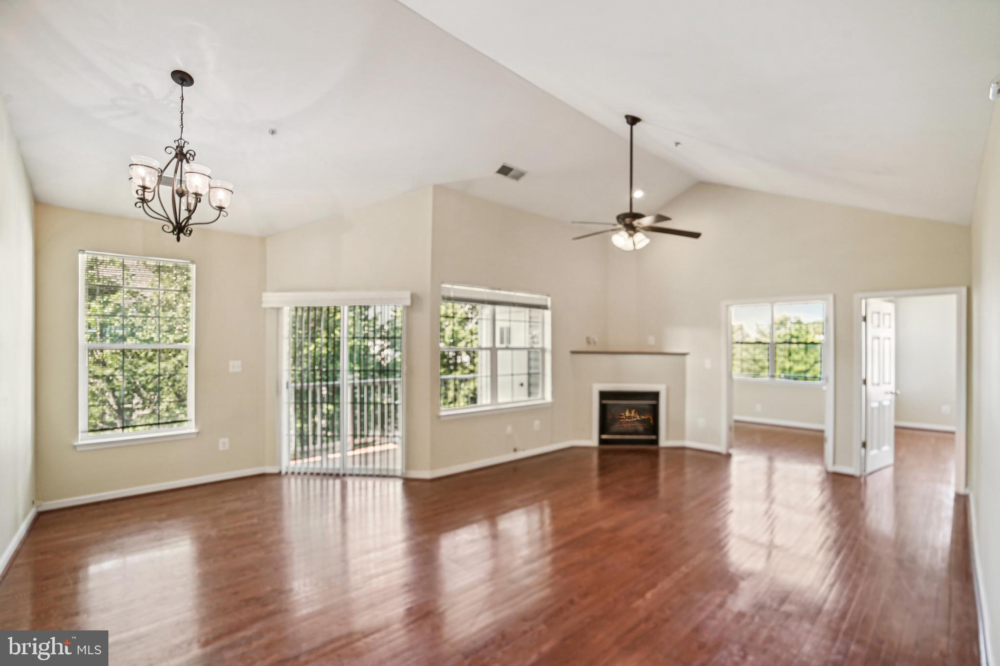 12709 FOUND STONE RD #6-302