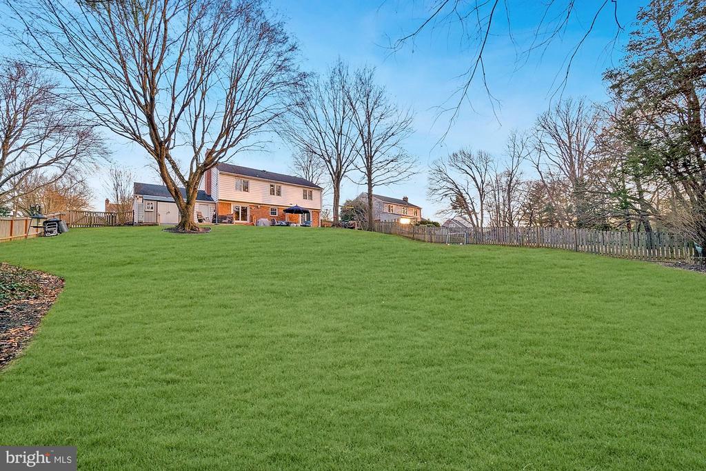 18 ORCHARD WAY N