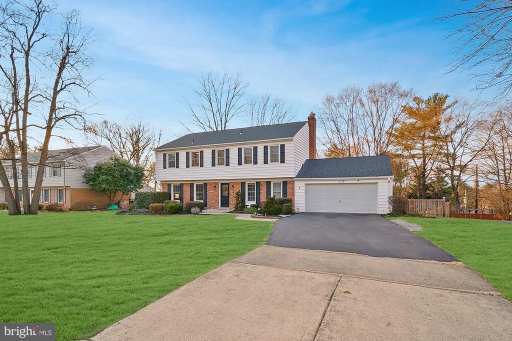 18 ORCHARD WAY N