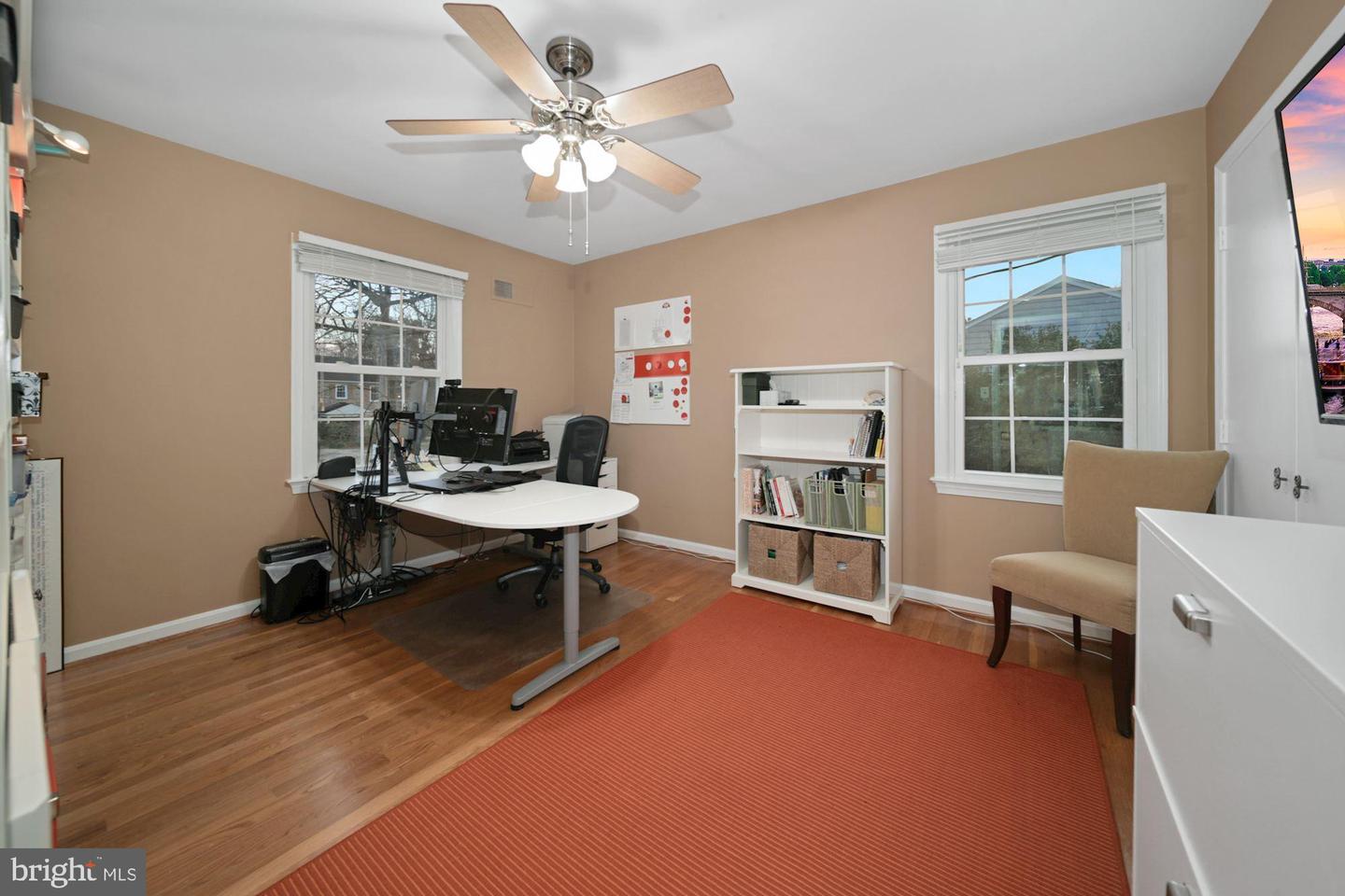 18 ORCHARD WAY N