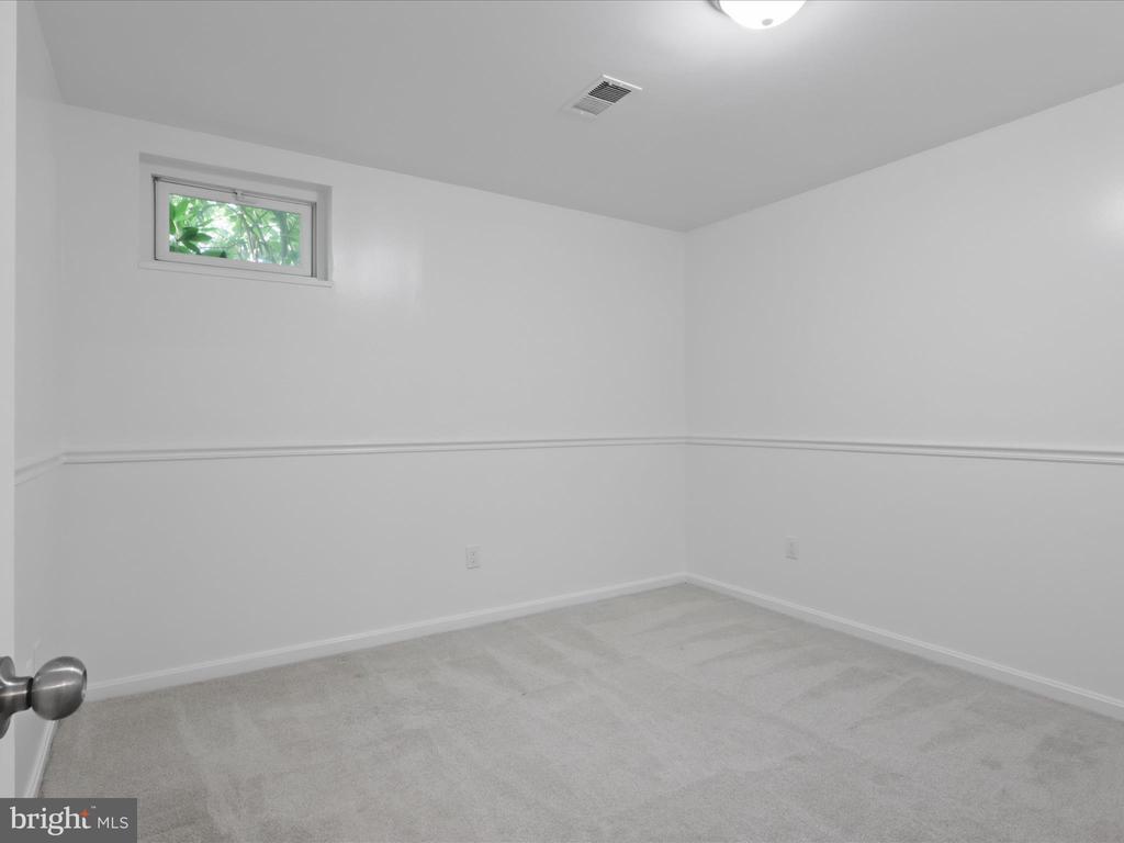 2612 HAWKSHEAD COURT