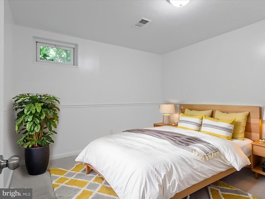 2612 HAWKSHEAD COURT