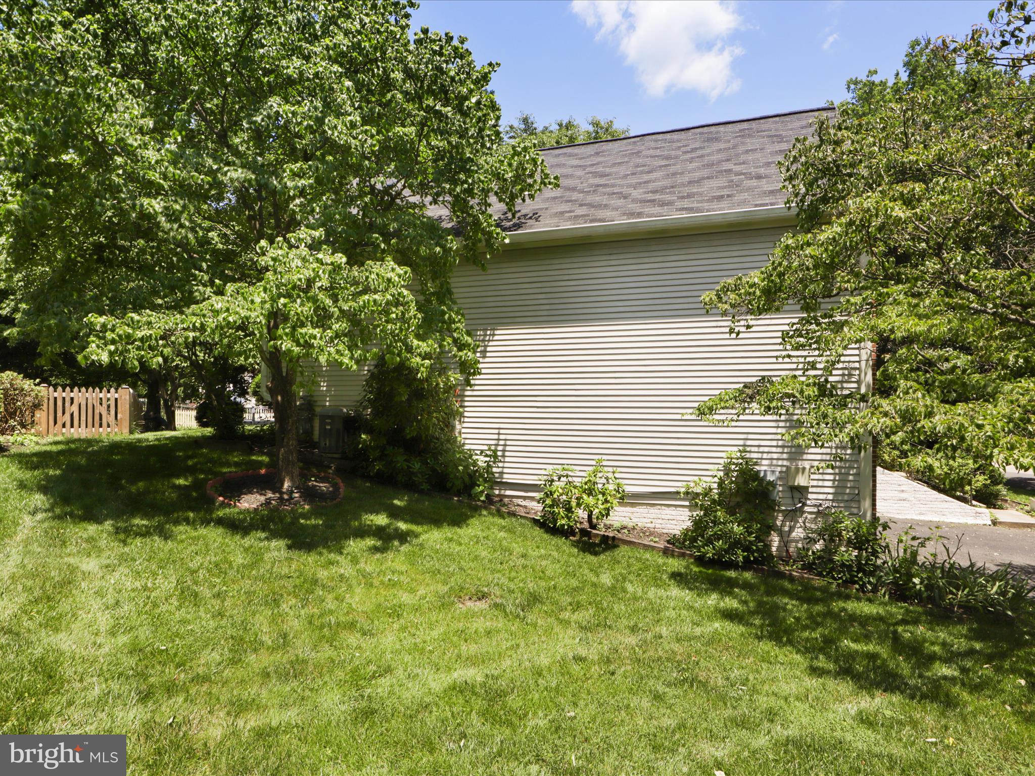 2612 HAWKSHEAD COURT