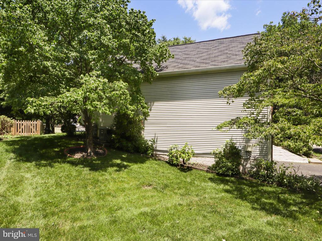 2612 HAWKSHEAD COURT