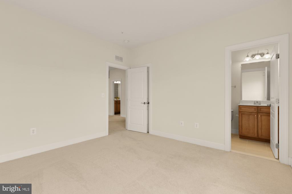 16905 HEARTWOOD DRIVE