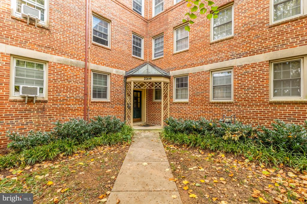 2208 COLSTON DRIVE C-302