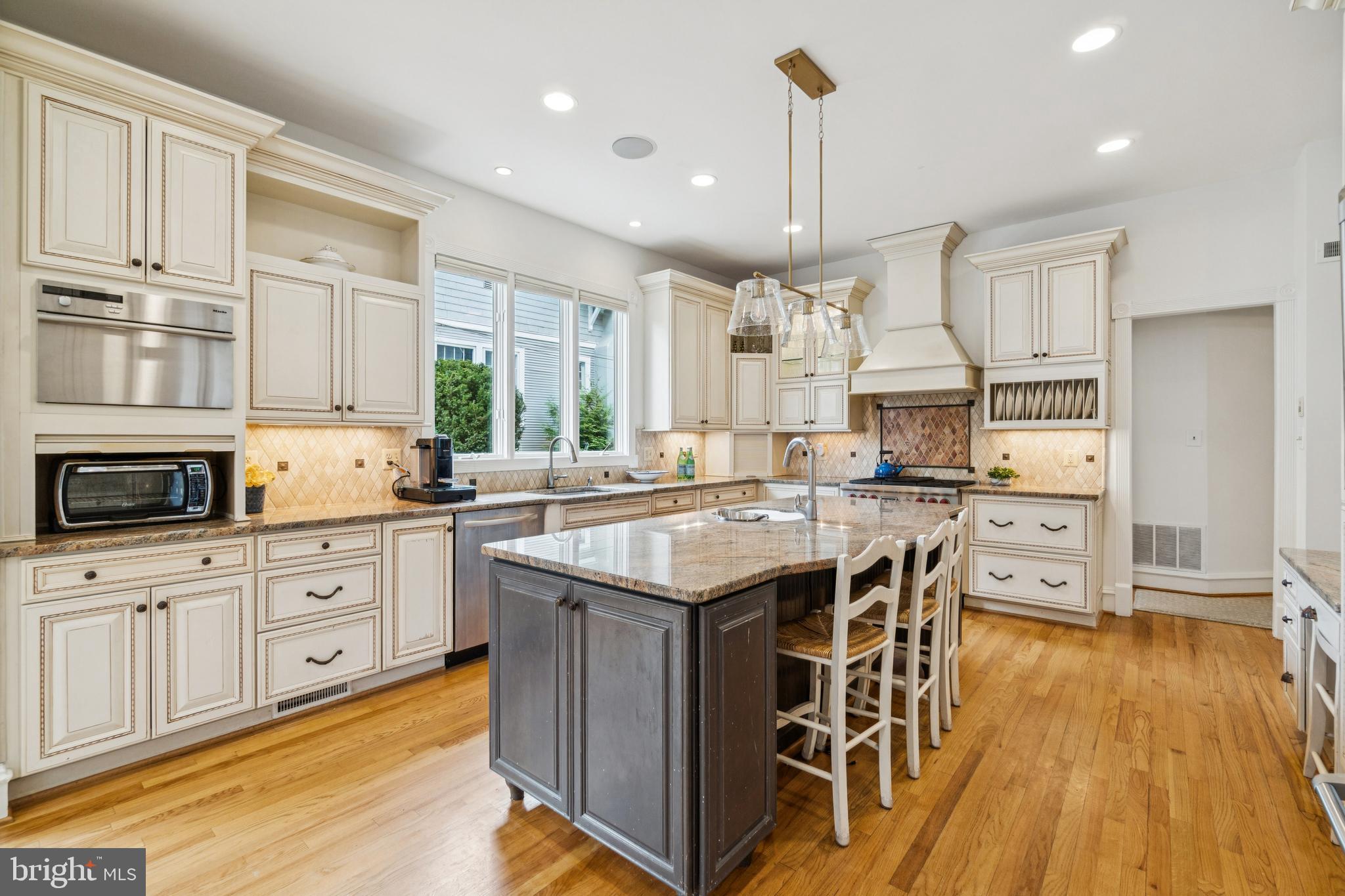 4406 STANFORD STREET