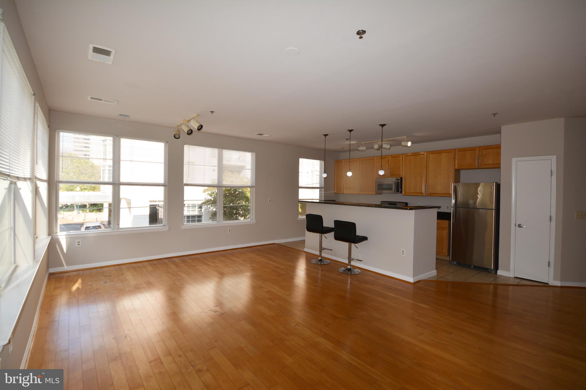 1201 EAST-WEST HIGHWAY 238