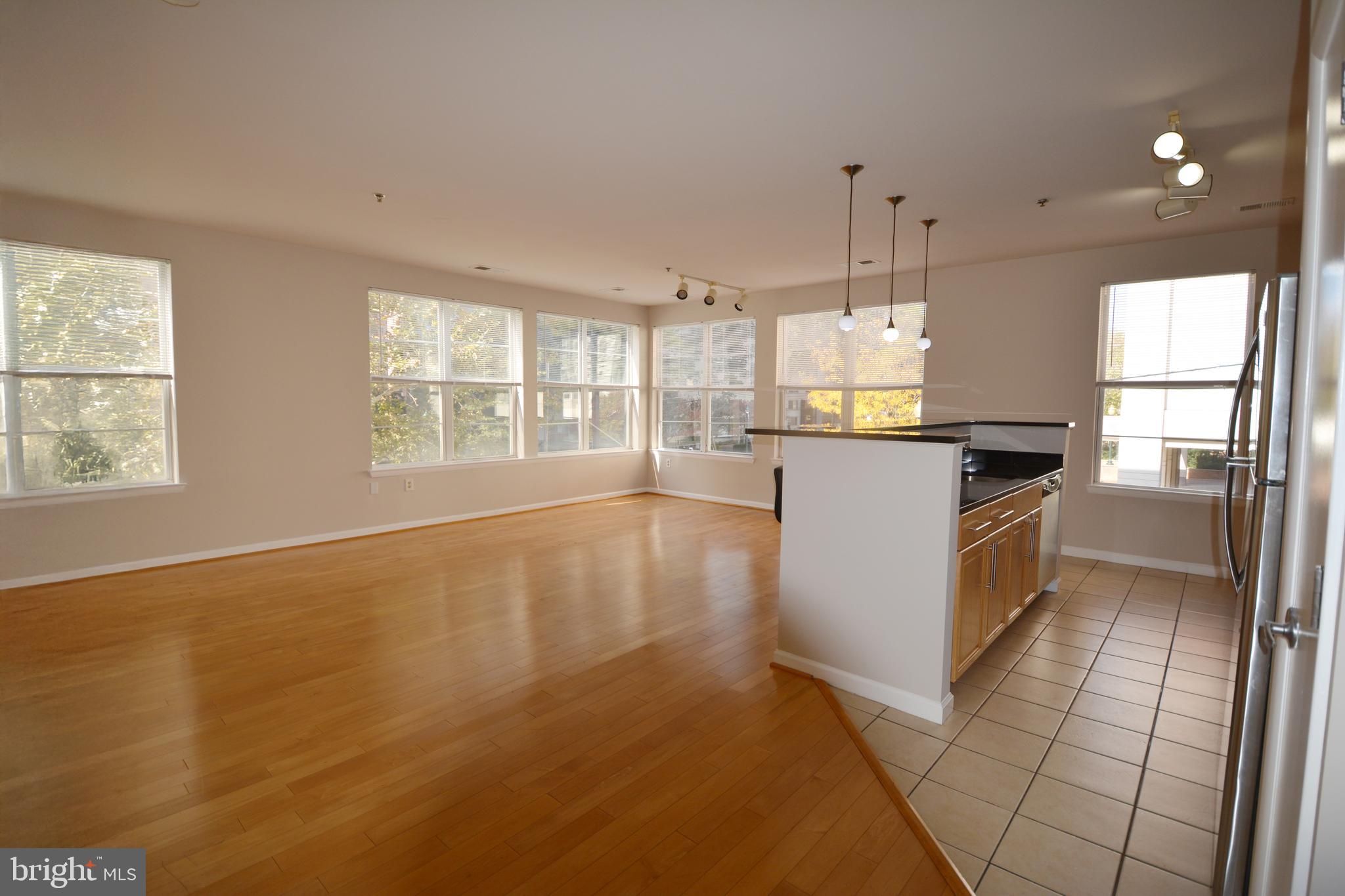 1201 EAST-WEST HIGHWAY 238